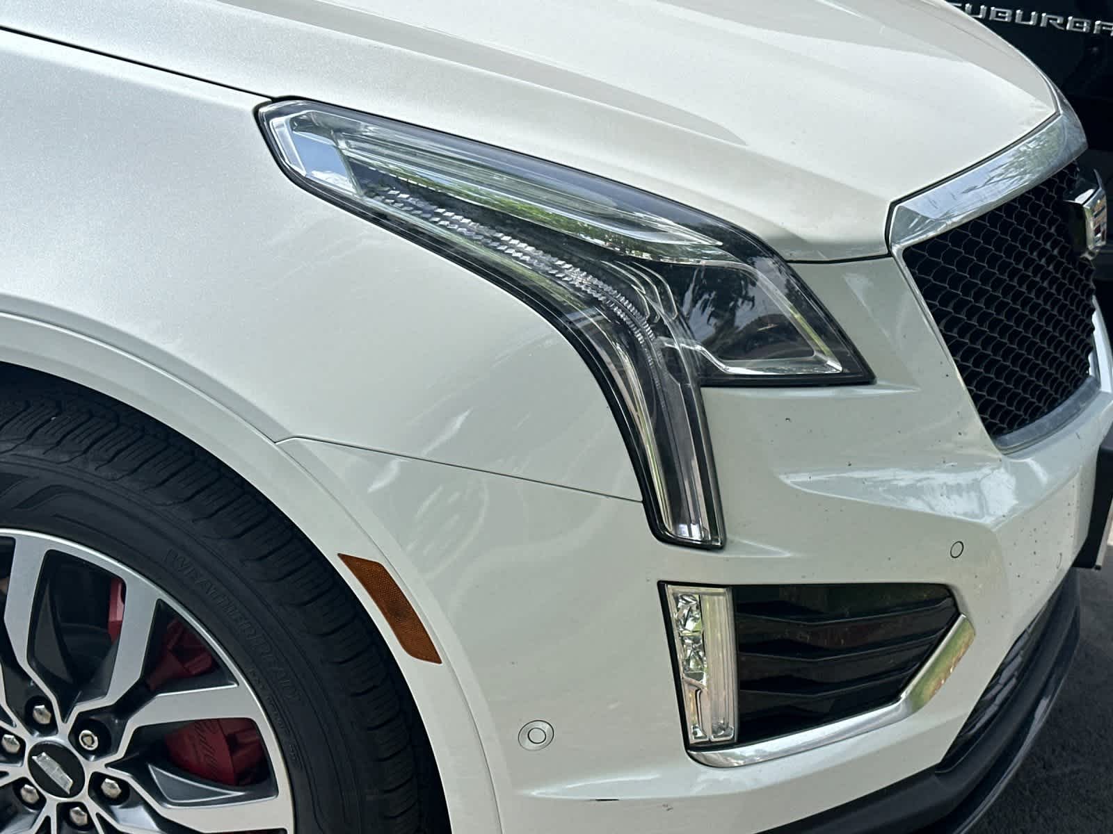 Thumbnail: 2023 Cadillac XT5 - 11