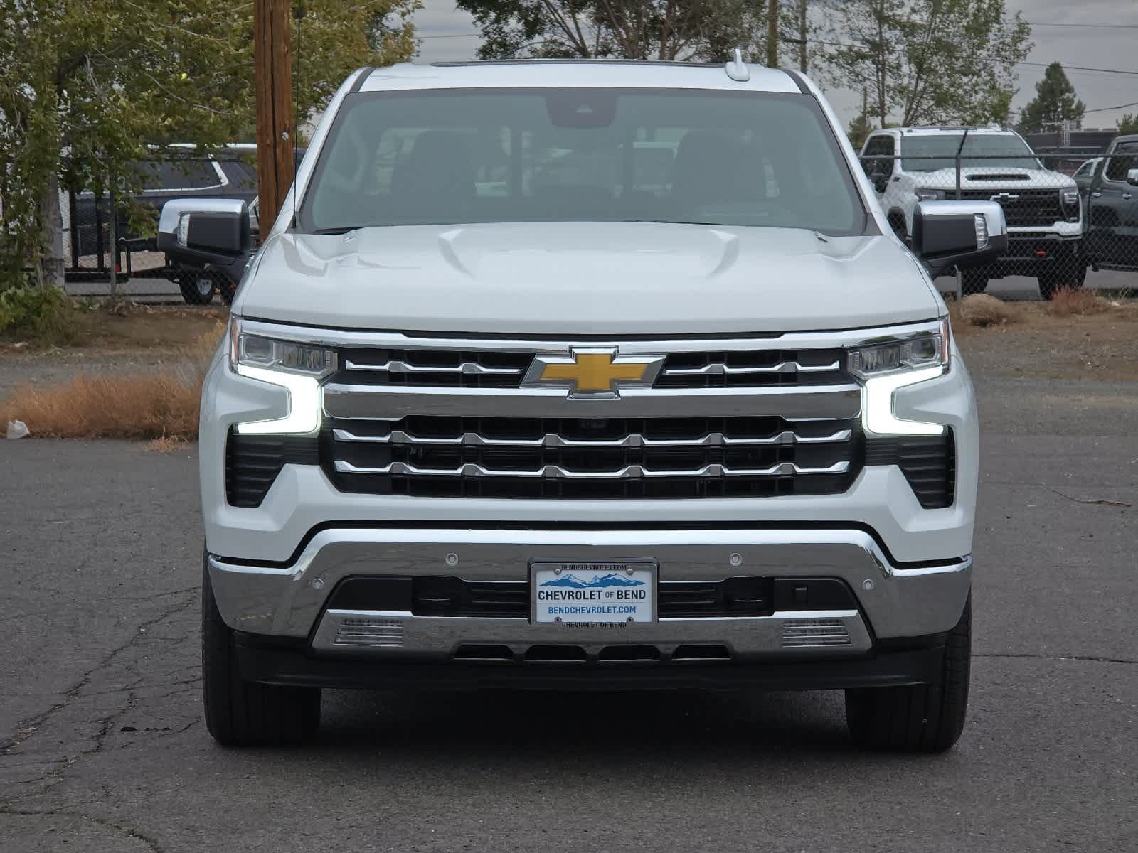 Thumbnail: 2026 Chevrolet Silverado 1500 - 10