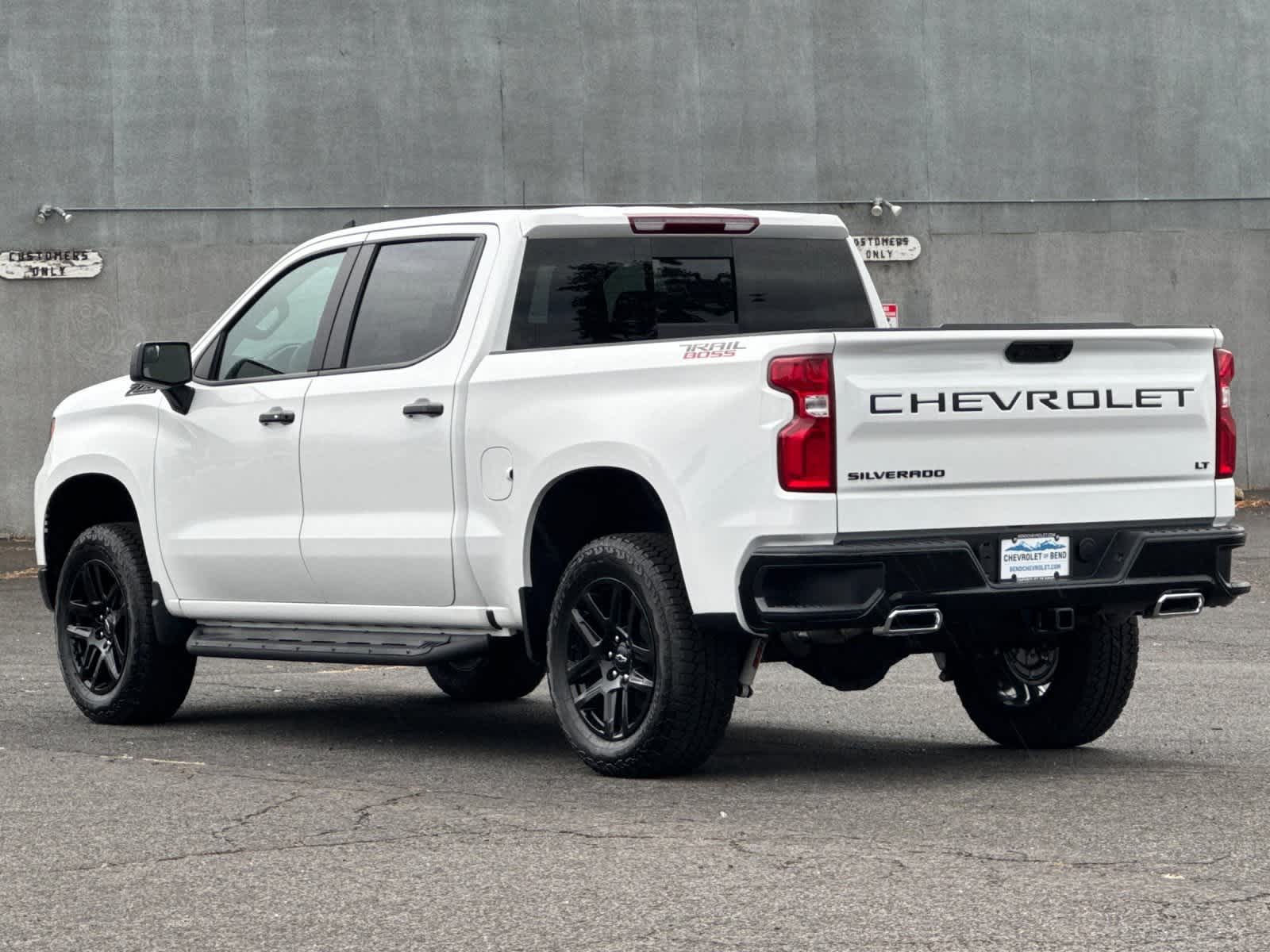 Thumbnail: 2026 Chevrolet Silverado 1500 - 6