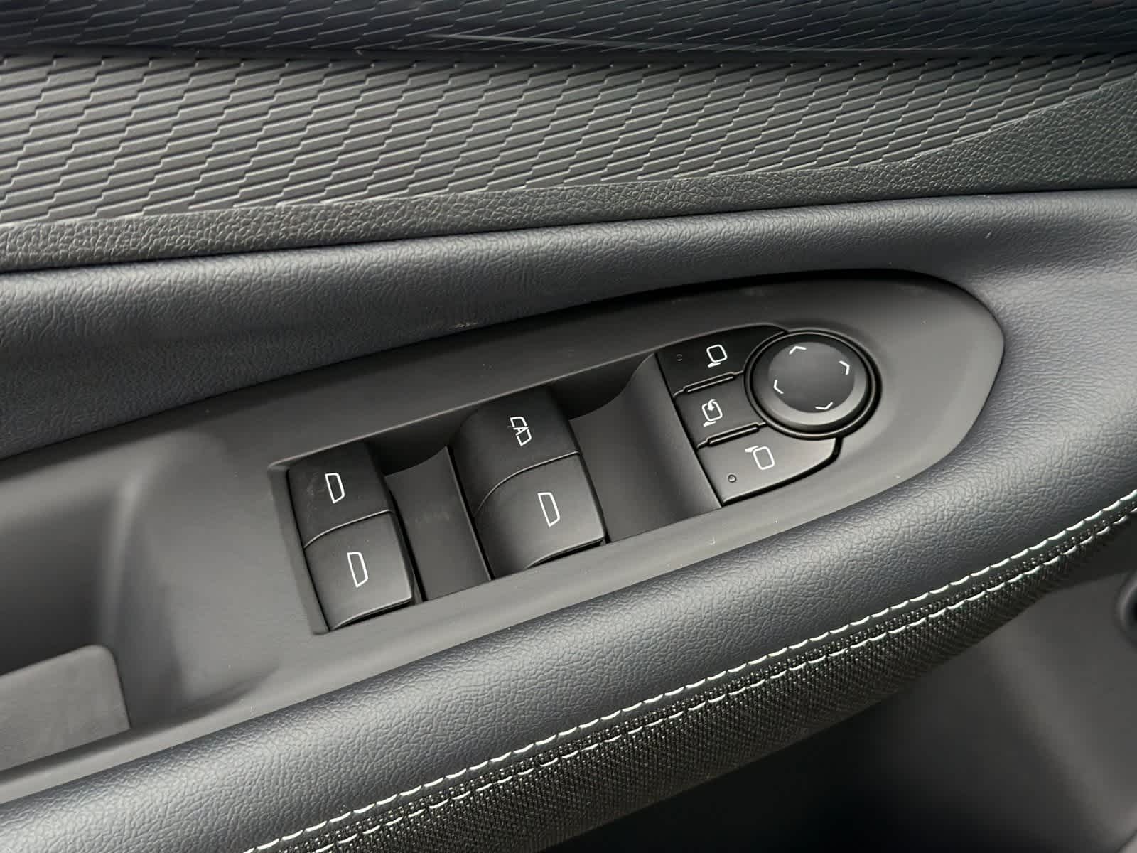 Thumbnail: 2026 Chevrolet Blazer EV - 13