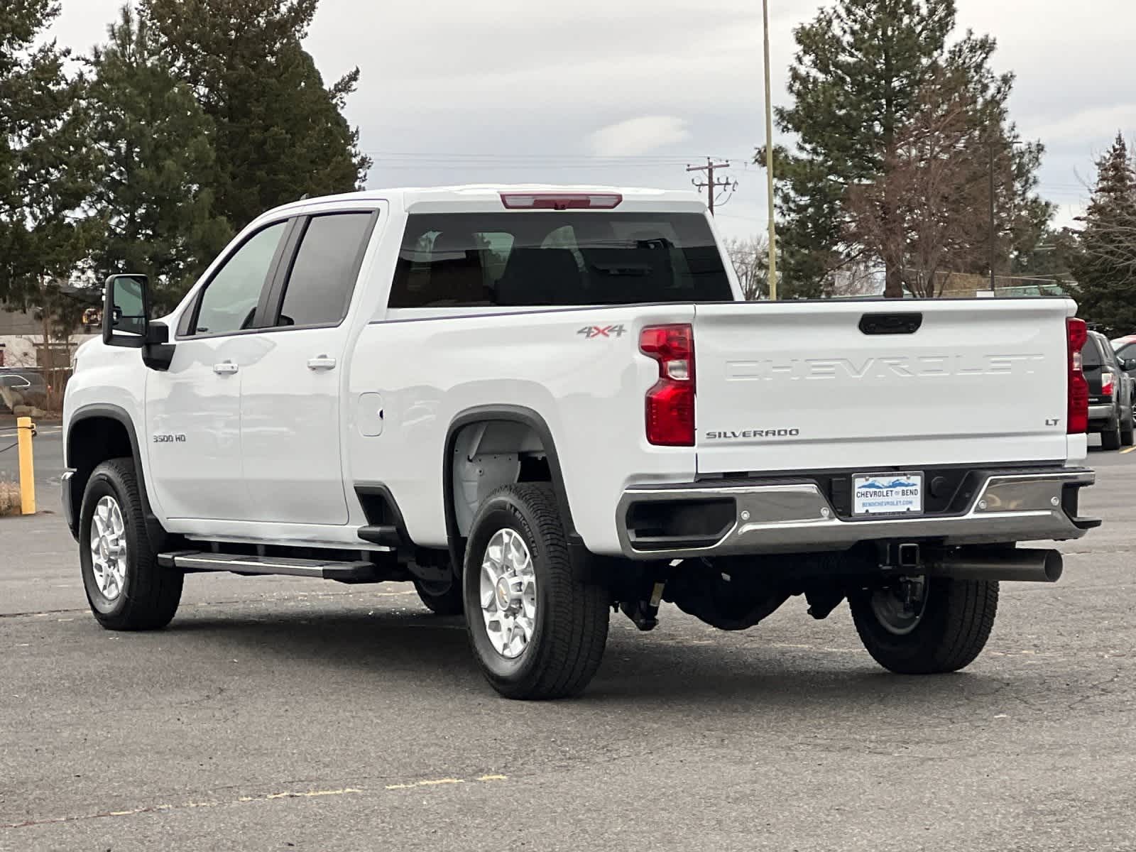 Thumbnail: 2026 Chevrolet Silverado 3500 - 6