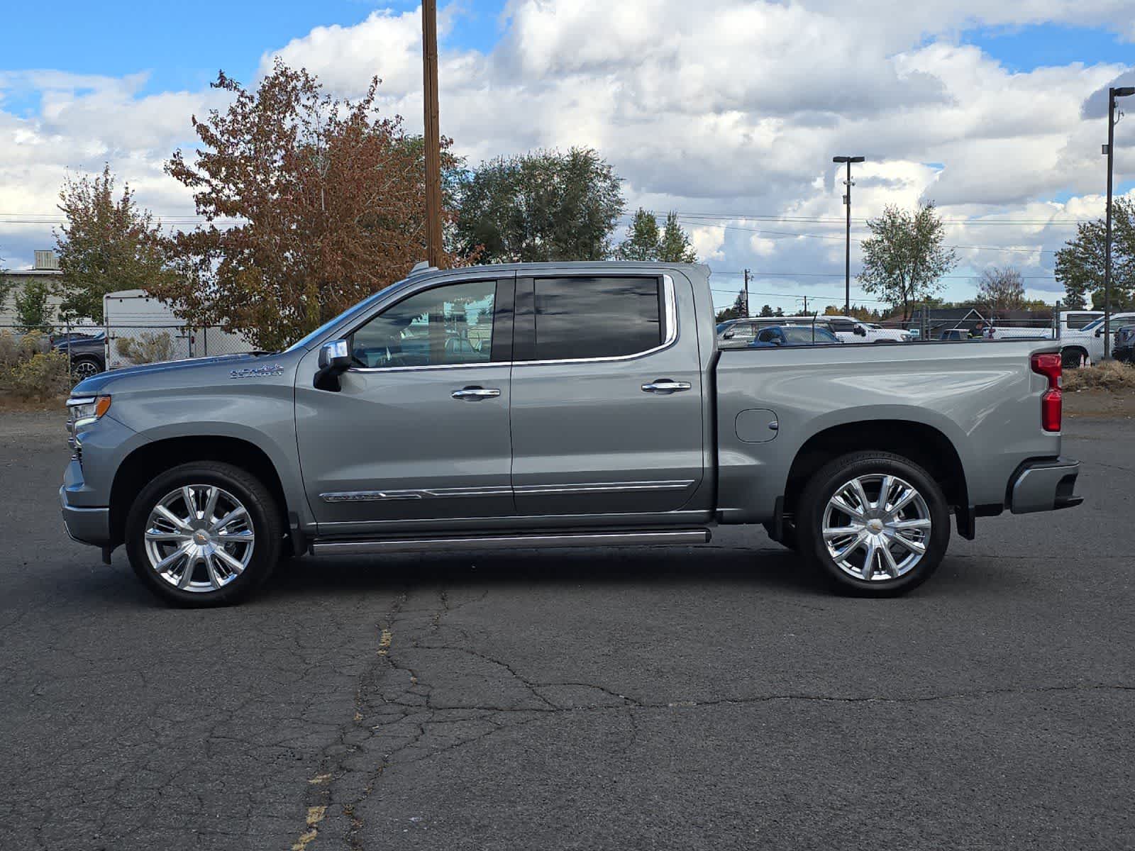Thumbnail: 2026 Chevrolet Silverado 1500 - 5