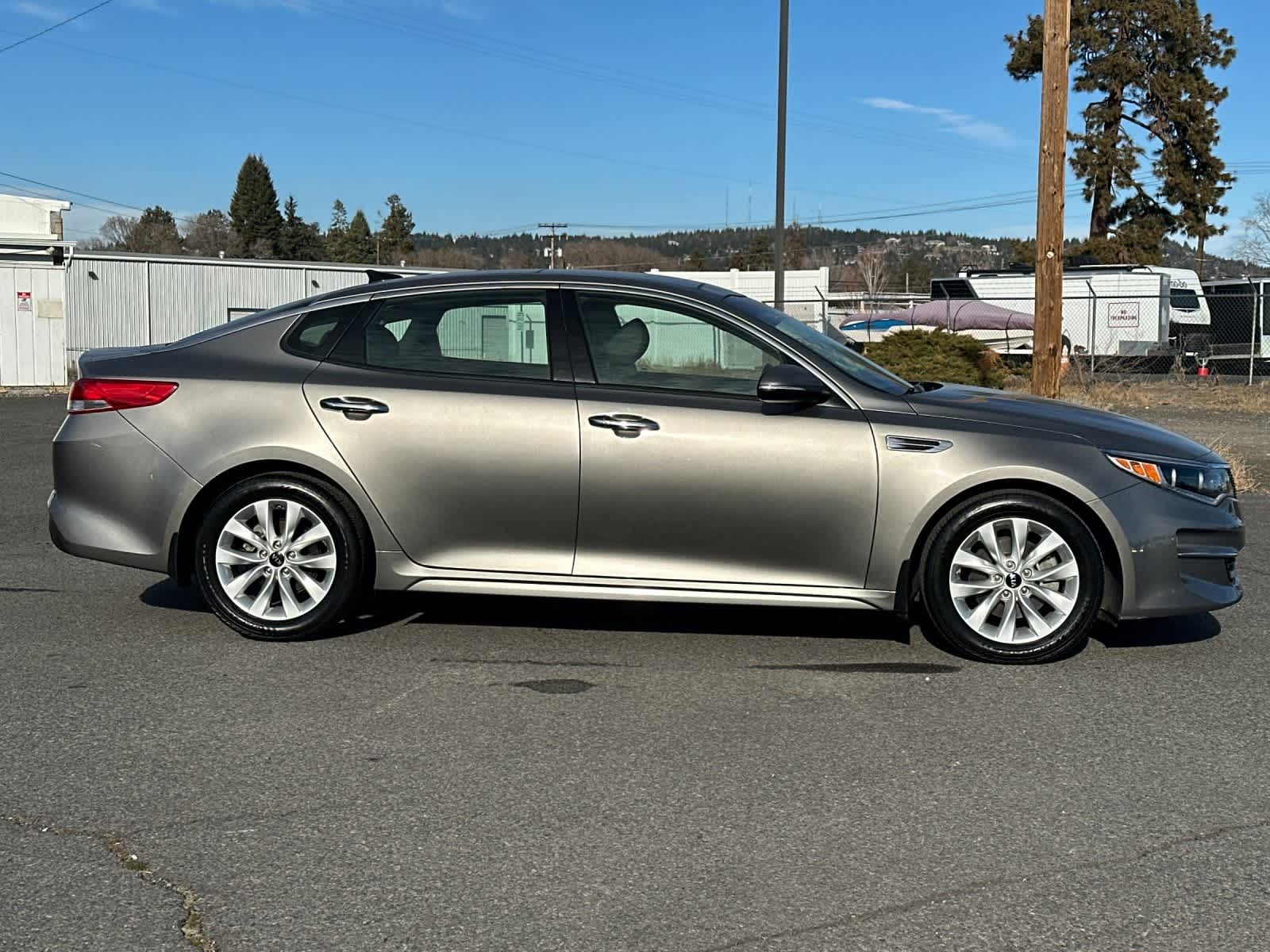 Thumbnail: 2016 Kia Optima - 8