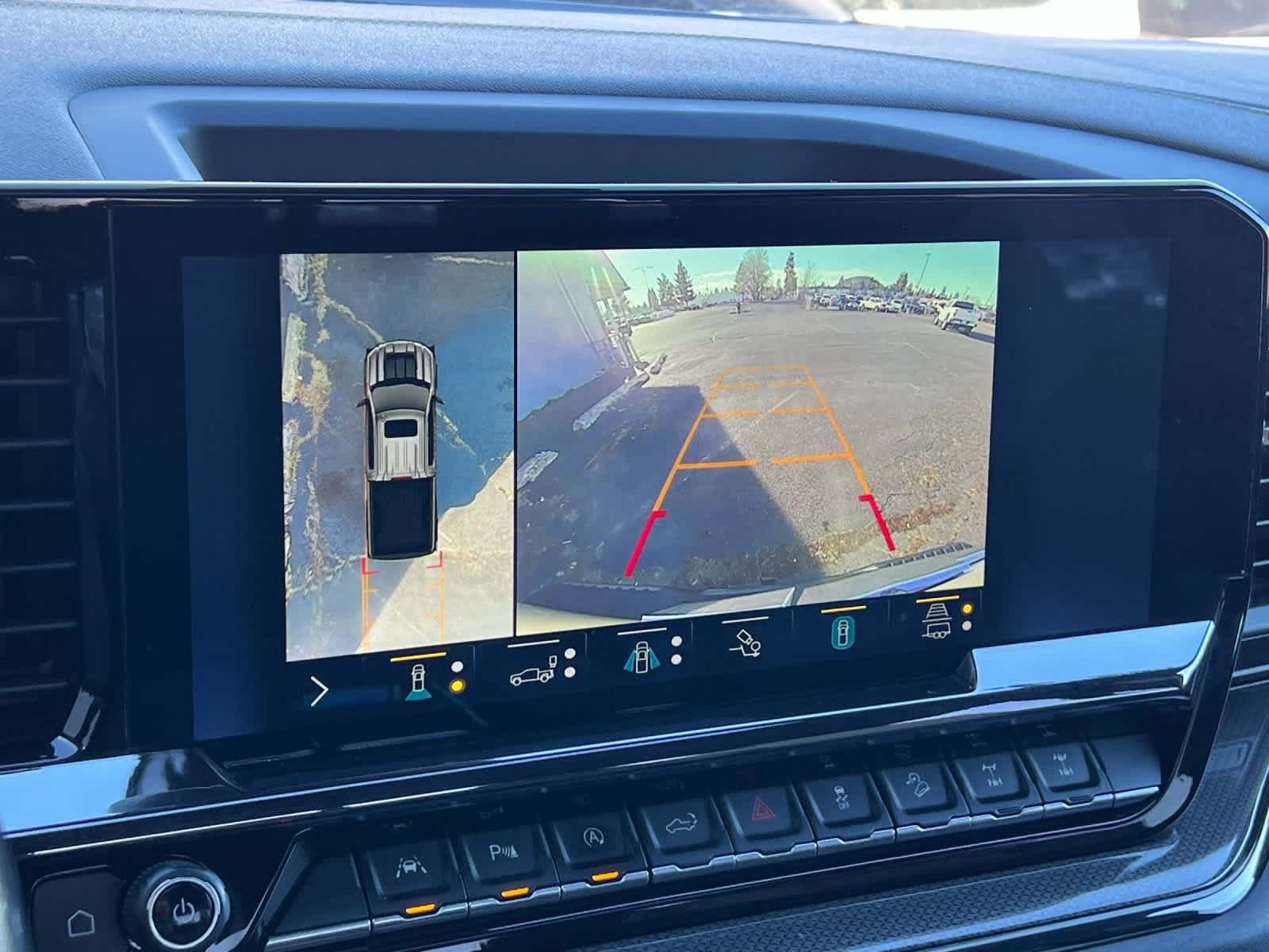 Thumbnail: 2022 Chevrolet Silverado 1500 - 19