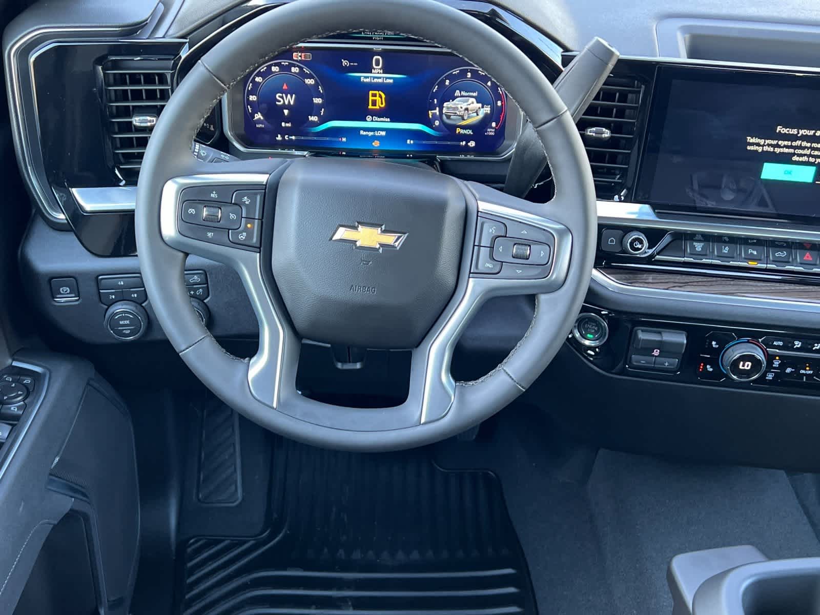 Thumbnail: 2026 Chevrolet Silverado 3500 - 14