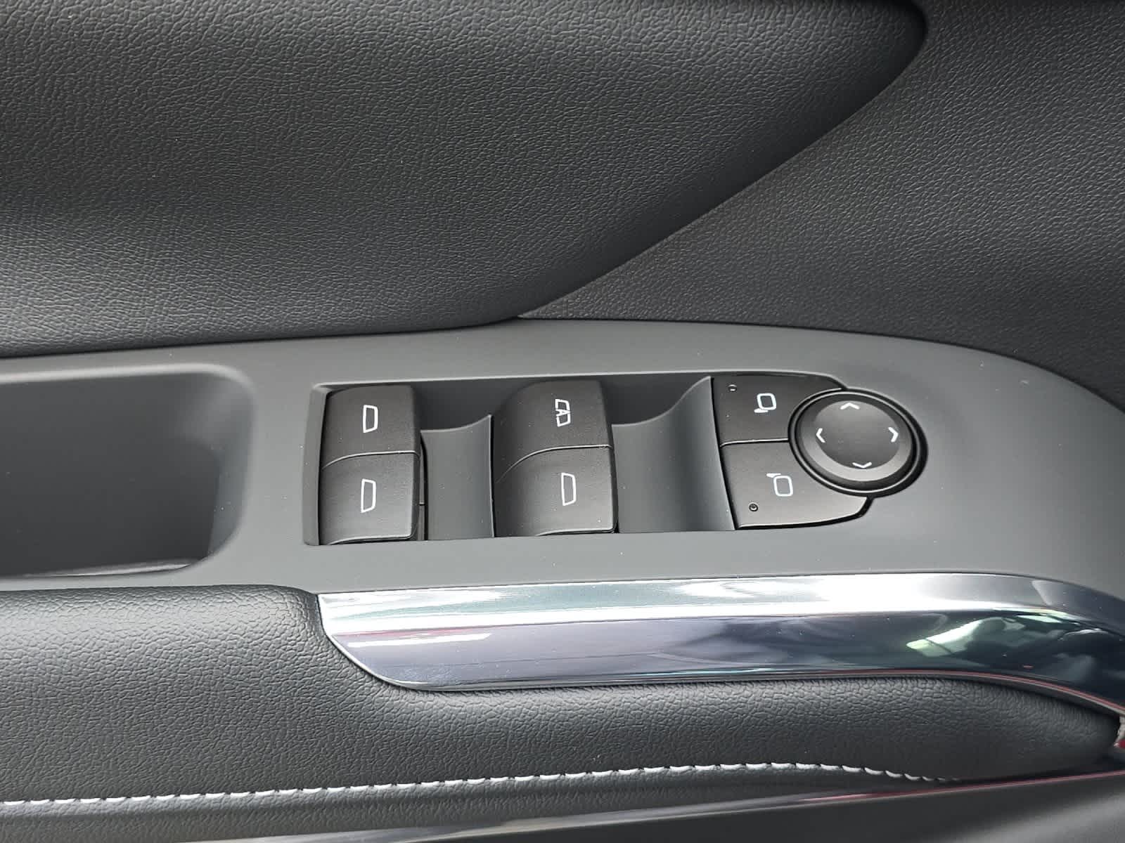 Thumbnail: 2026 Chevrolet Traverse - 13