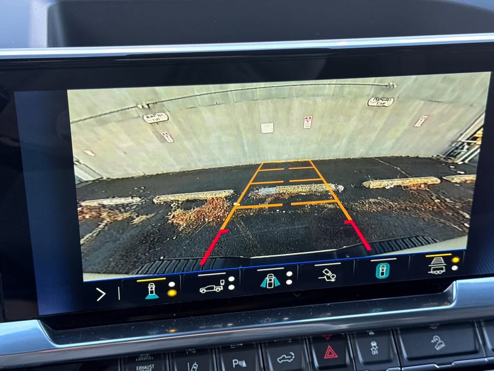 Thumbnail: 2026 Chevrolet Silverado 2500 - 19