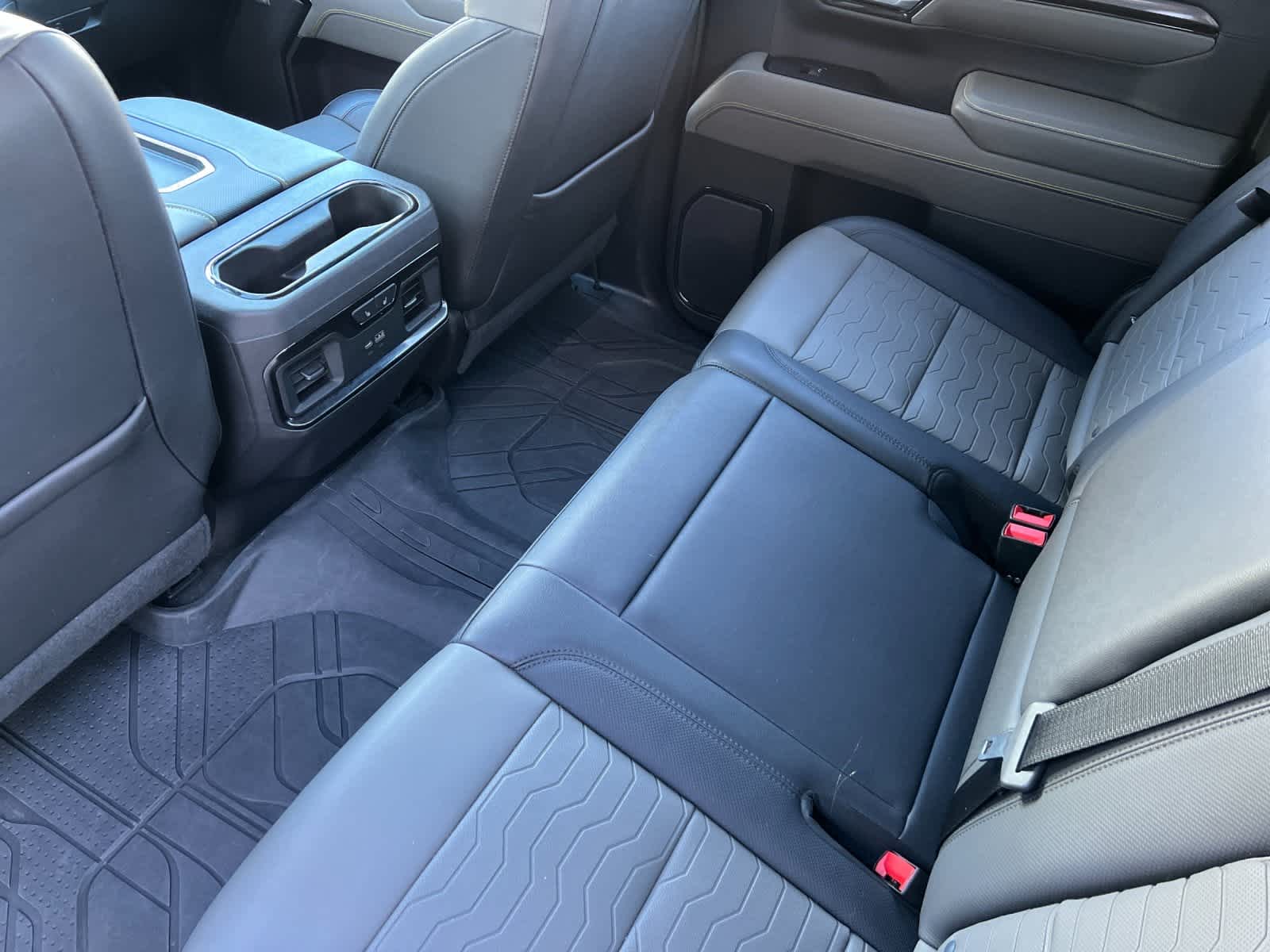 Thumbnail: 2022 Chevrolet Silverado 1500 - 4