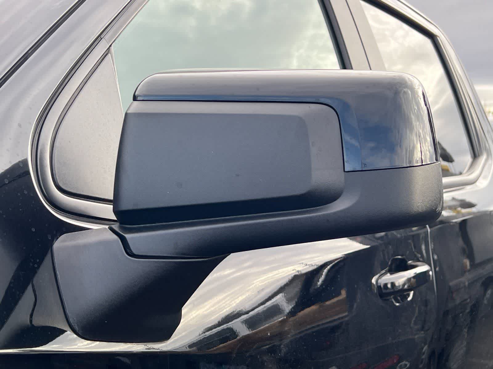 Thumbnail: 2022 Chevrolet Silverado 1500 - 7