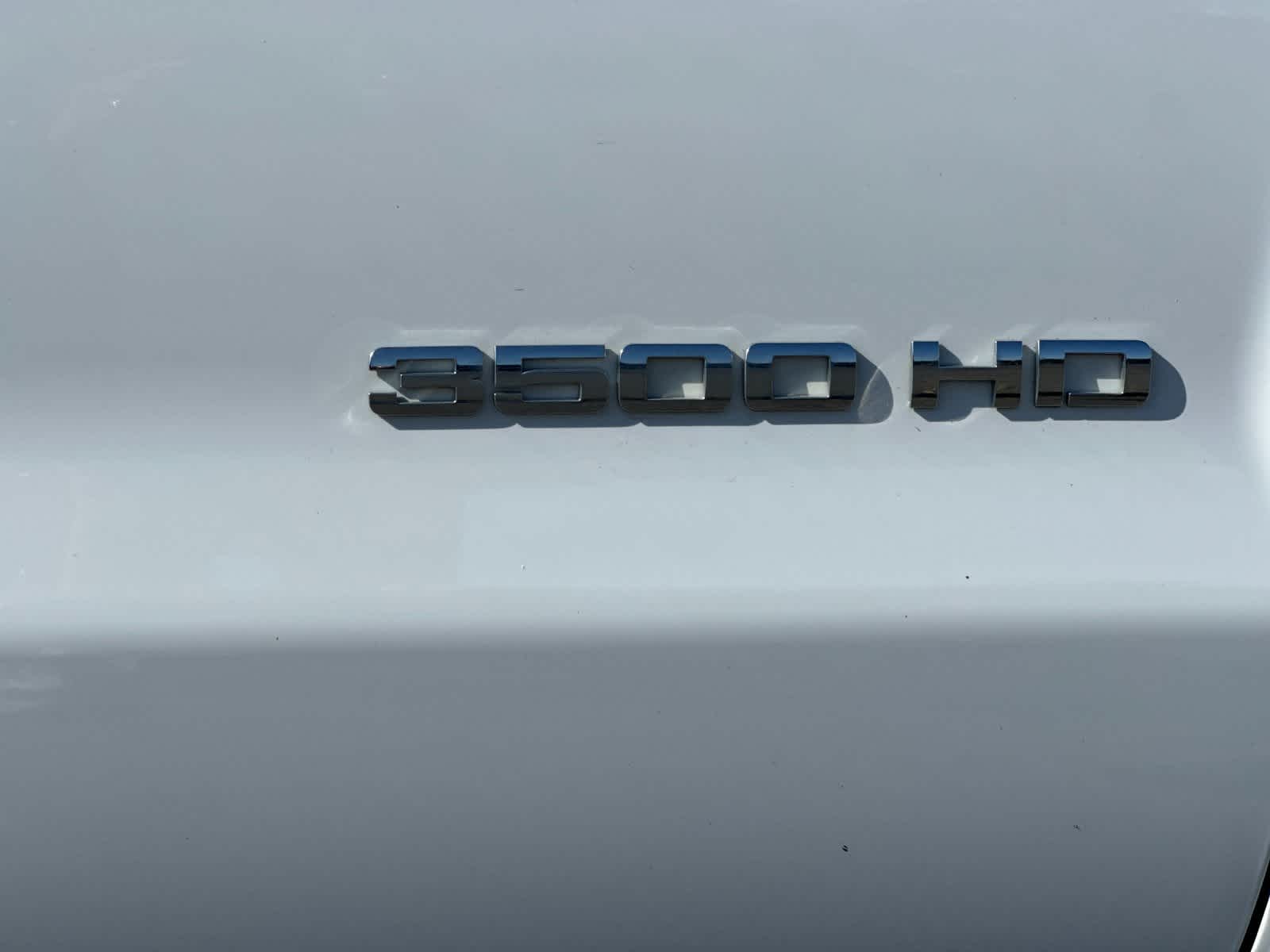 Thumbnail: 2019 GMC Sierra 3500 - 23