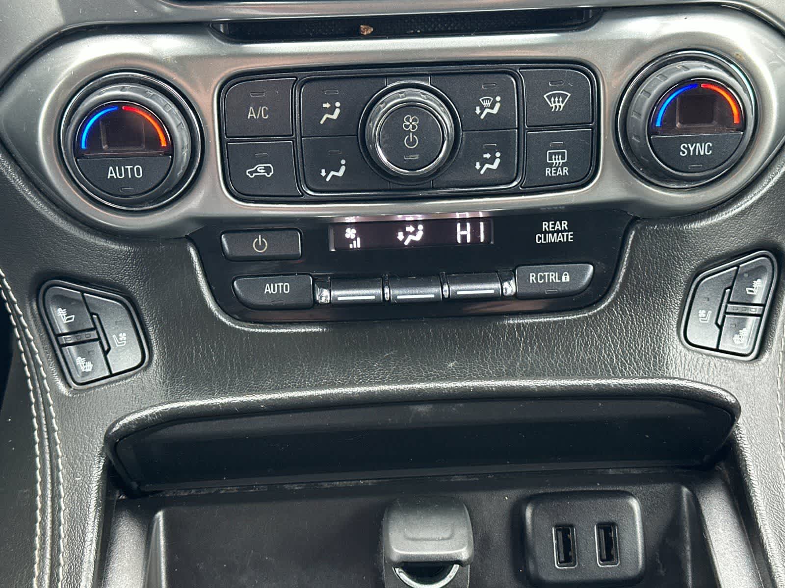 Thumbnail: 2018 Chevrolet Suburban - 22