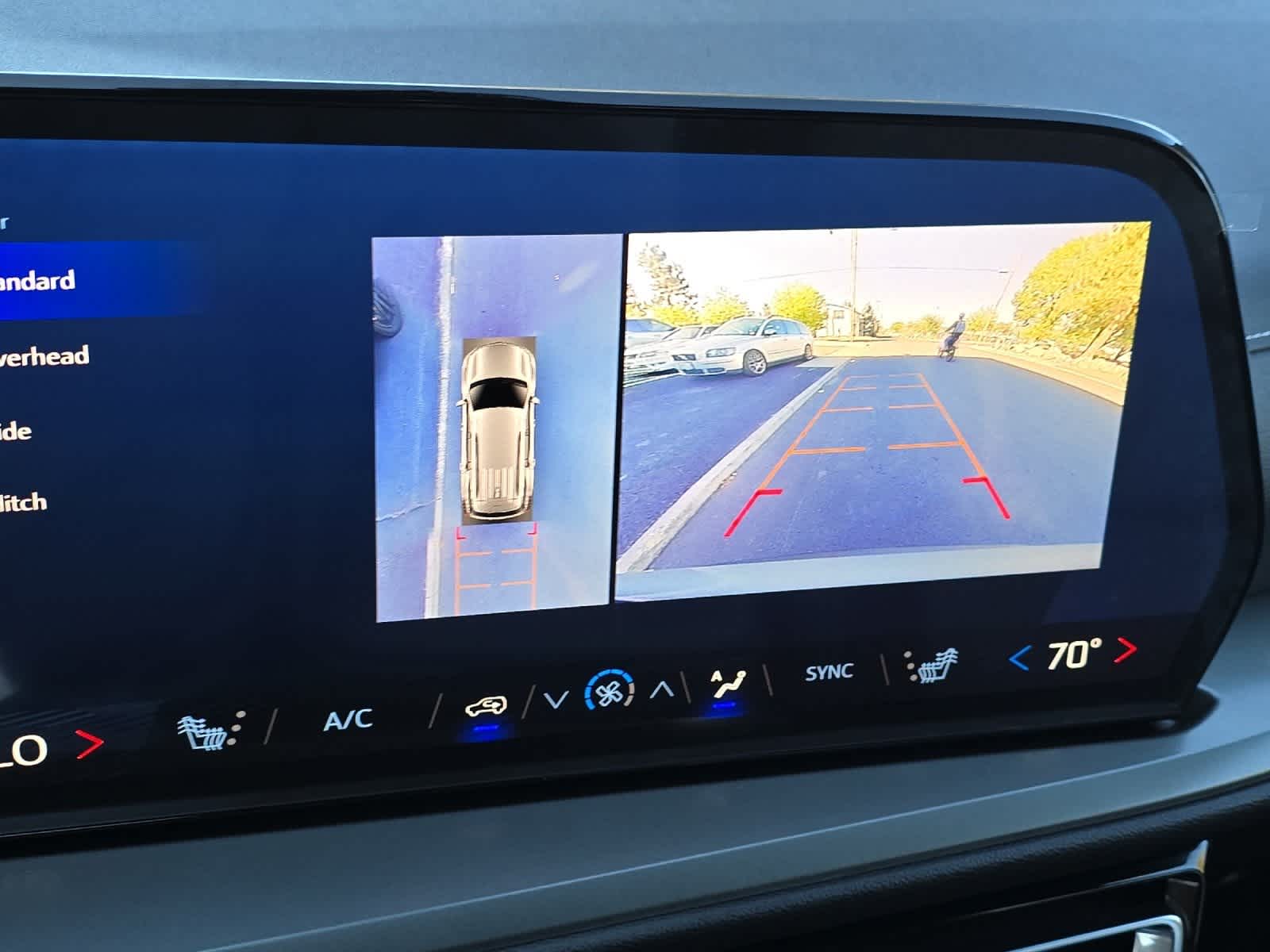 Thumbnail: 2025 Chevrolet Traverse - 21