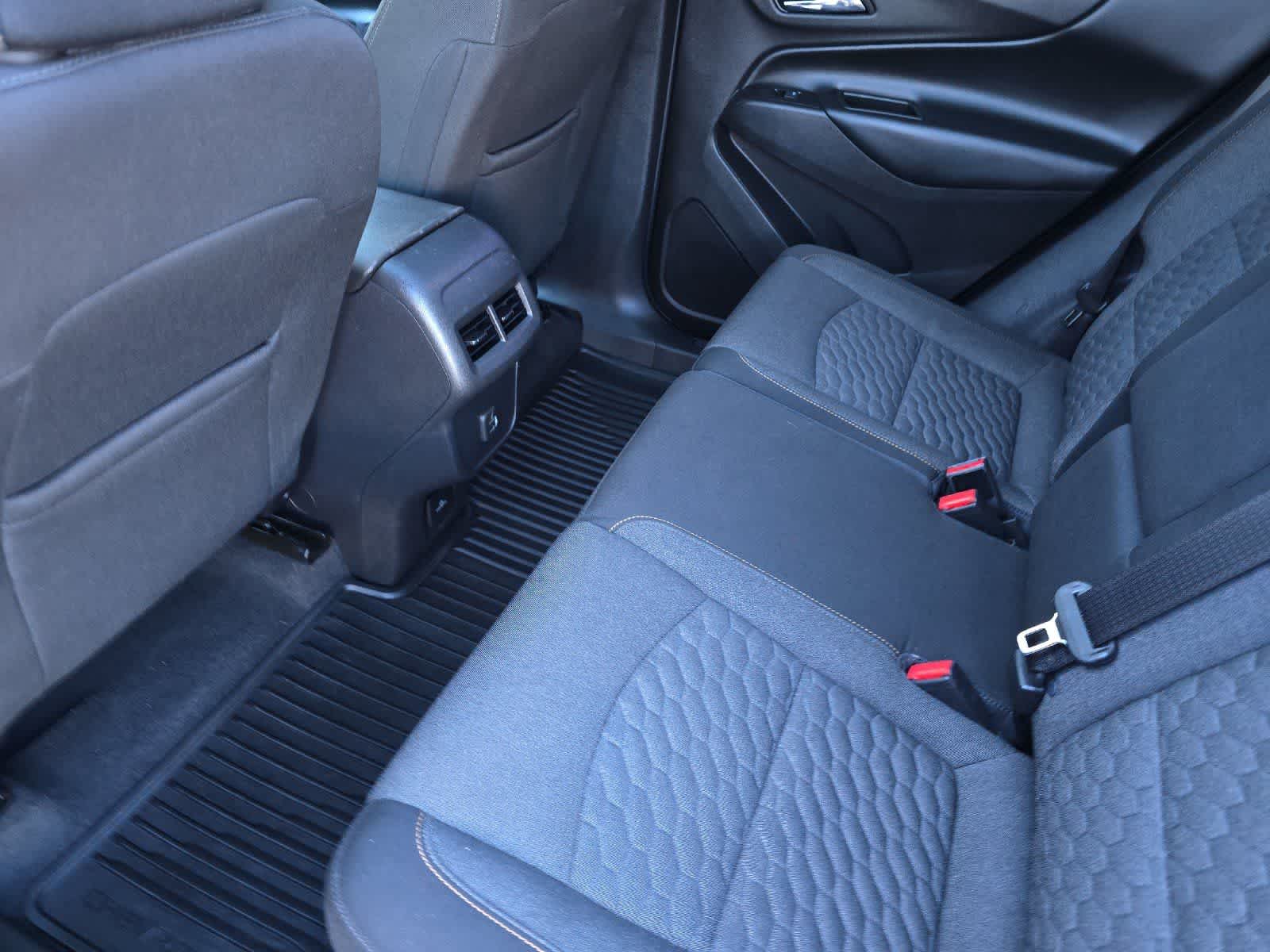 Thumbnail: 2019 Chevrolet Equinox - 4