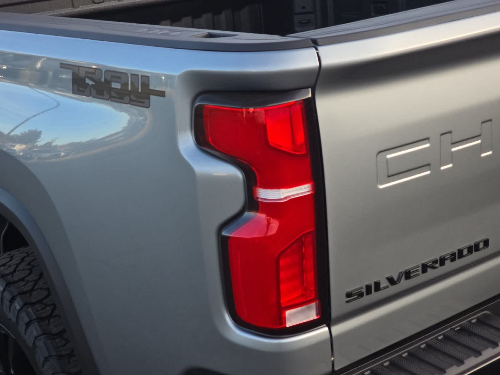 Thumbnail: 2026 Chevrolet Silverado 2500 - 26