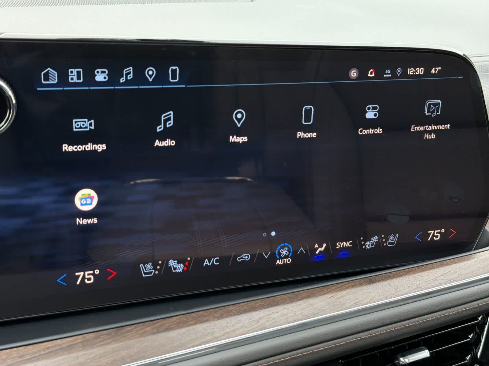 Thumbnail: 2026 Chevrolet Suburban - 20