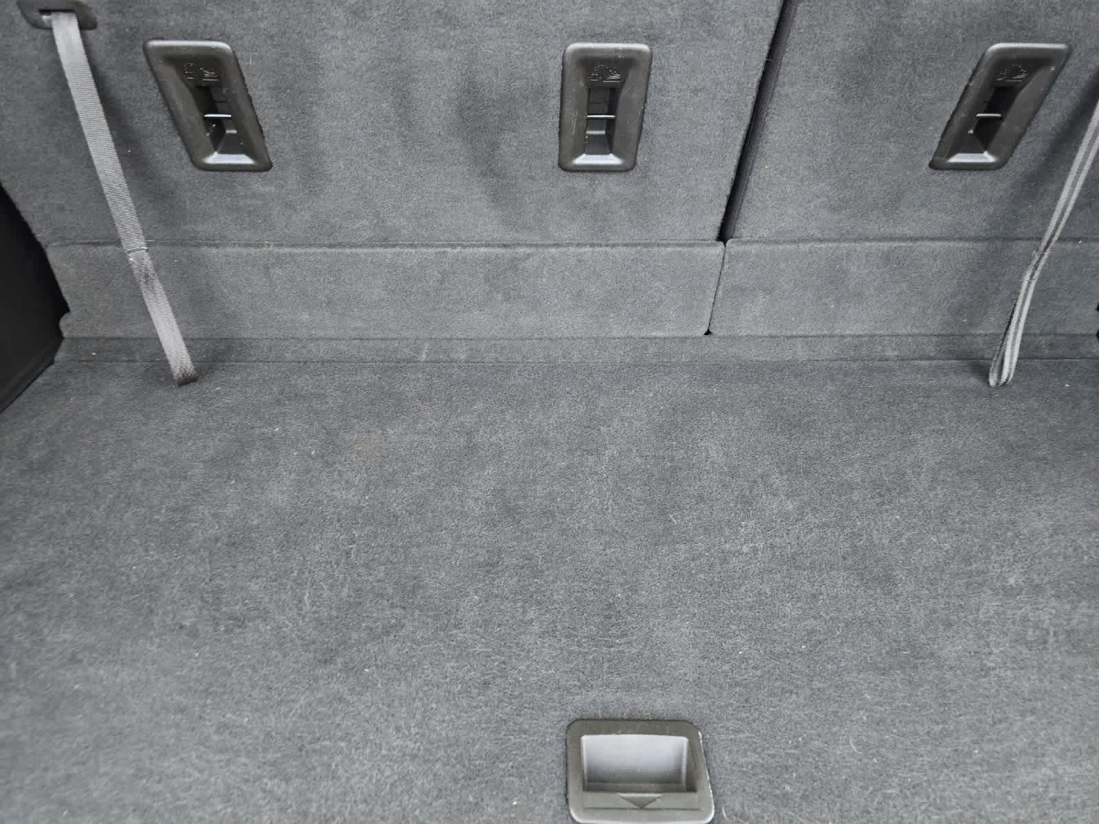 Thumbnail: 2021 Chevrolet Traverse - 16