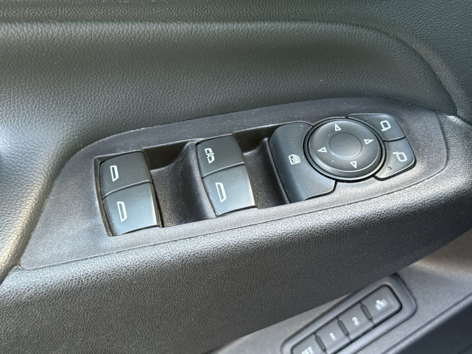 Thumbnail: 2019 Chevrolet Equinox - 13