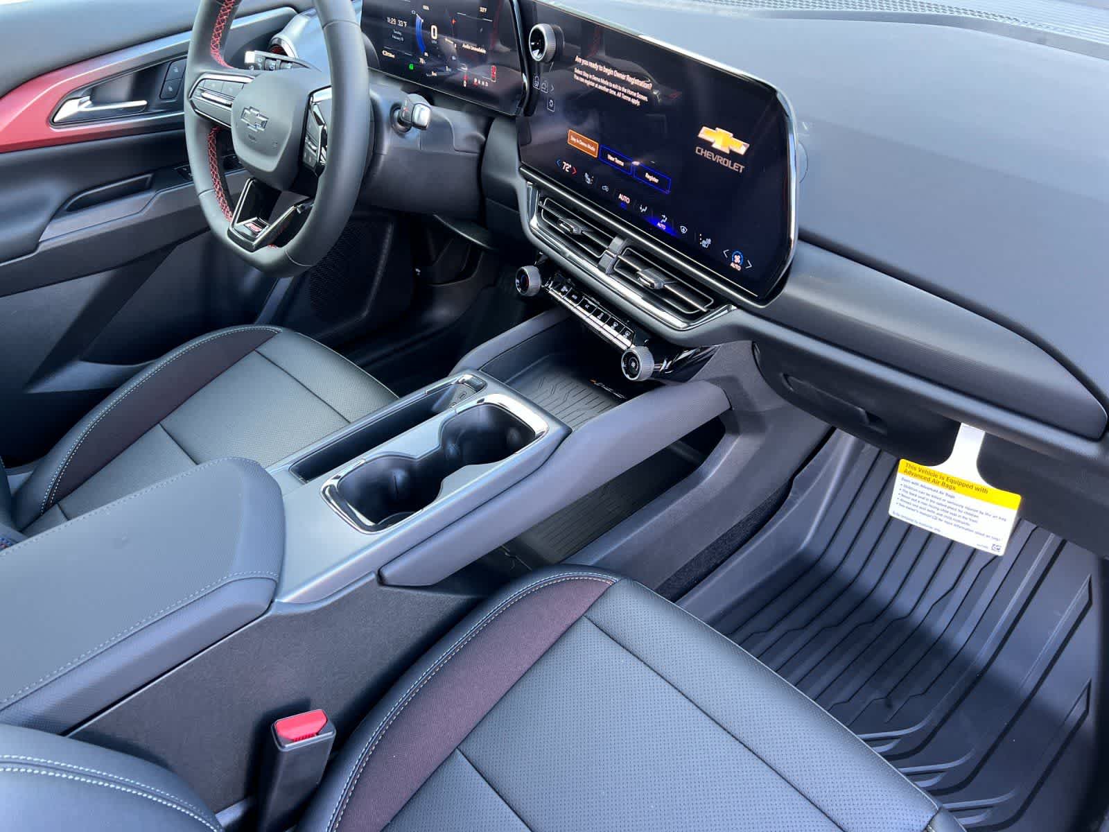 Thumbnail: 2026 Chevrolet Equinox - 16