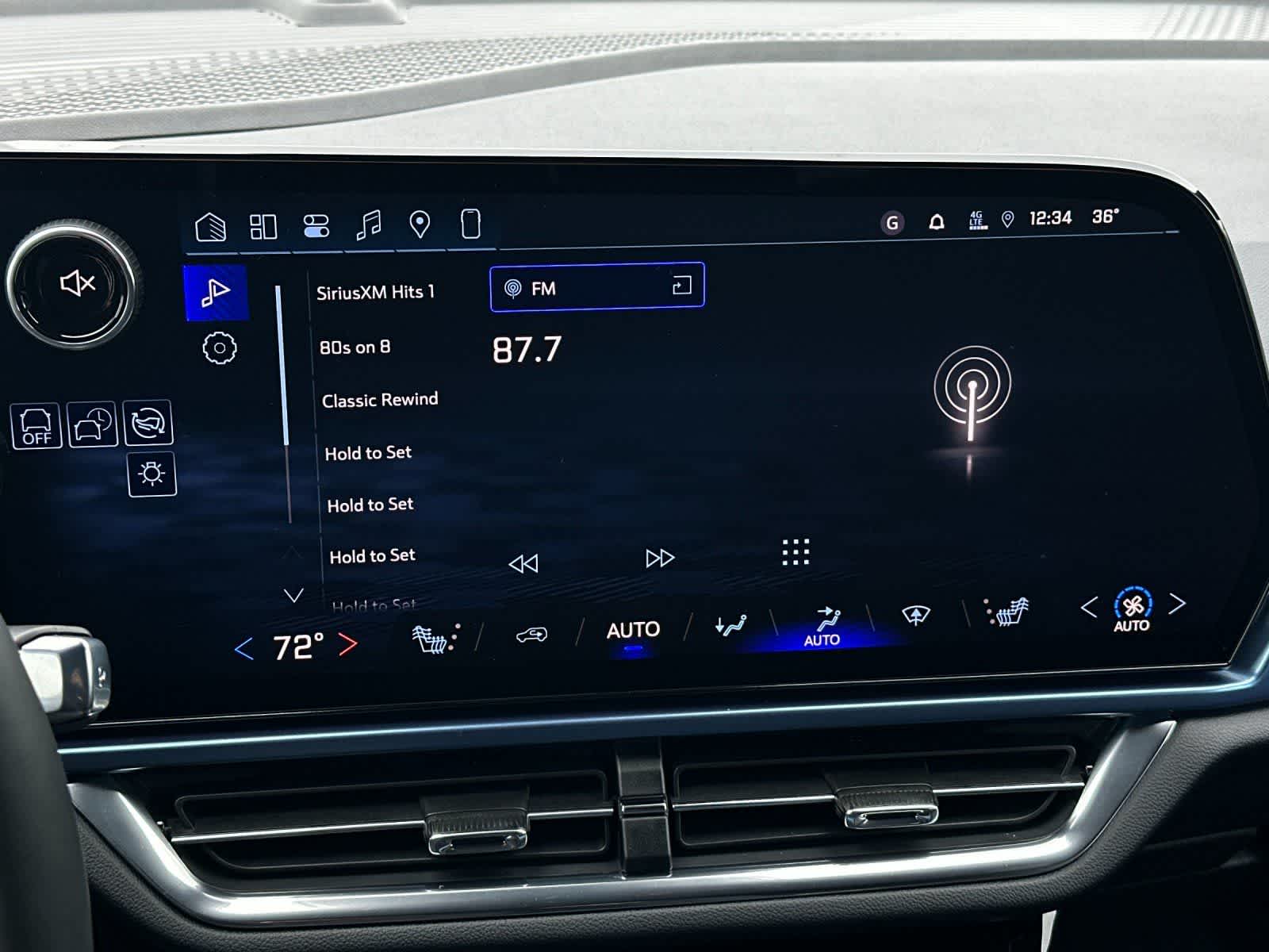 Thumbnail: 2026 Chevrolet Equinox - 18