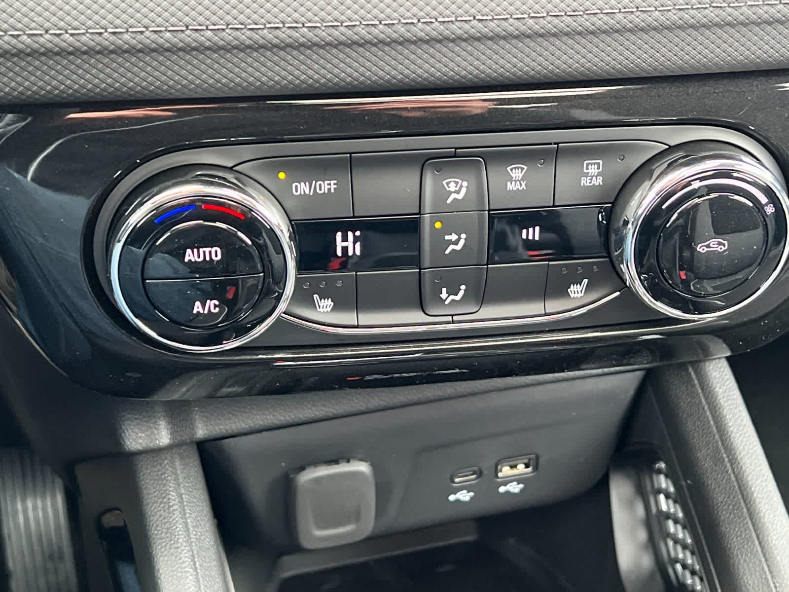 Thumbnail: 2026 Chevrolet TrailBlazer - 19