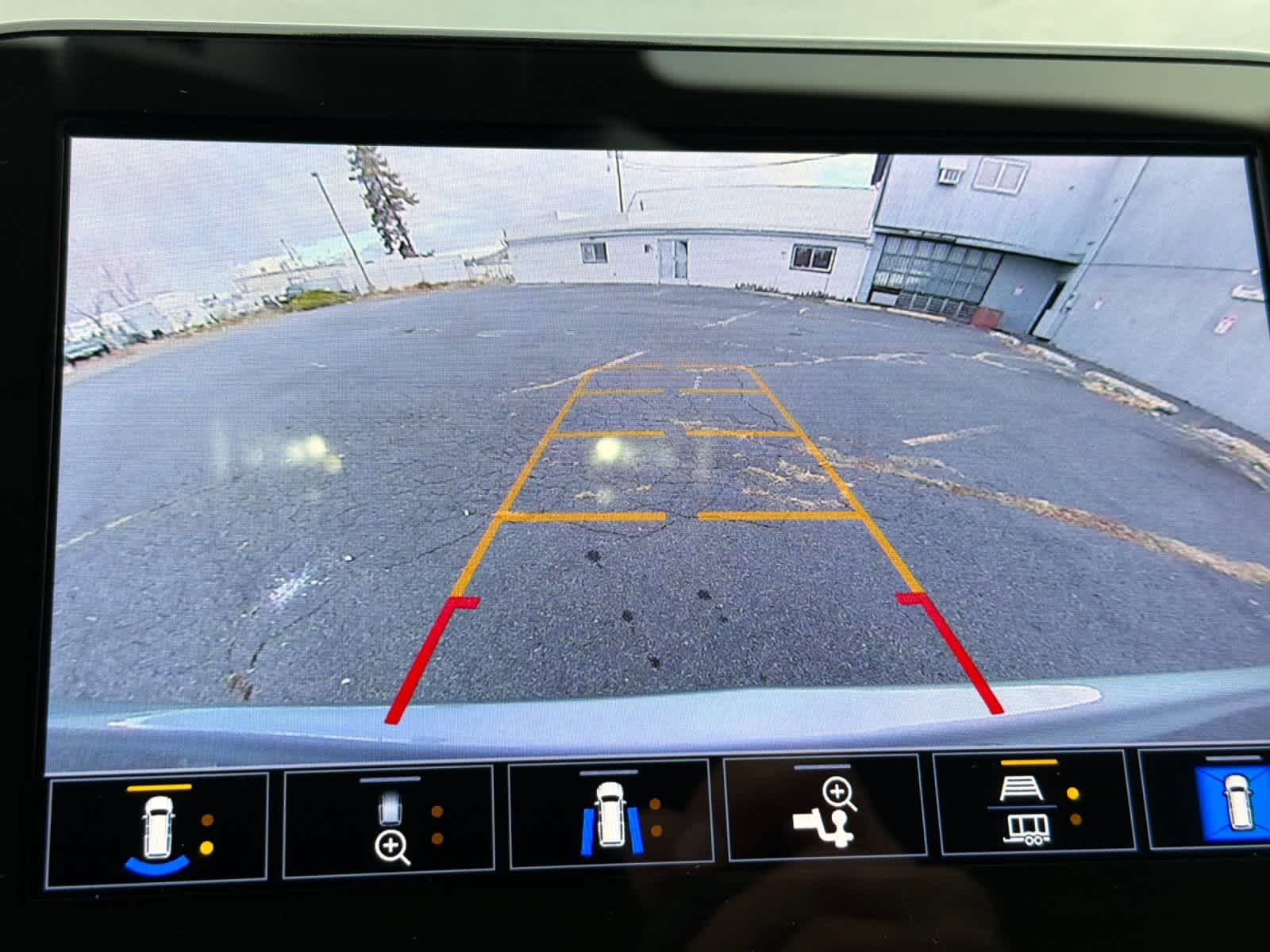 Thumbnail: 2023 Chevrolet Equinox - 19