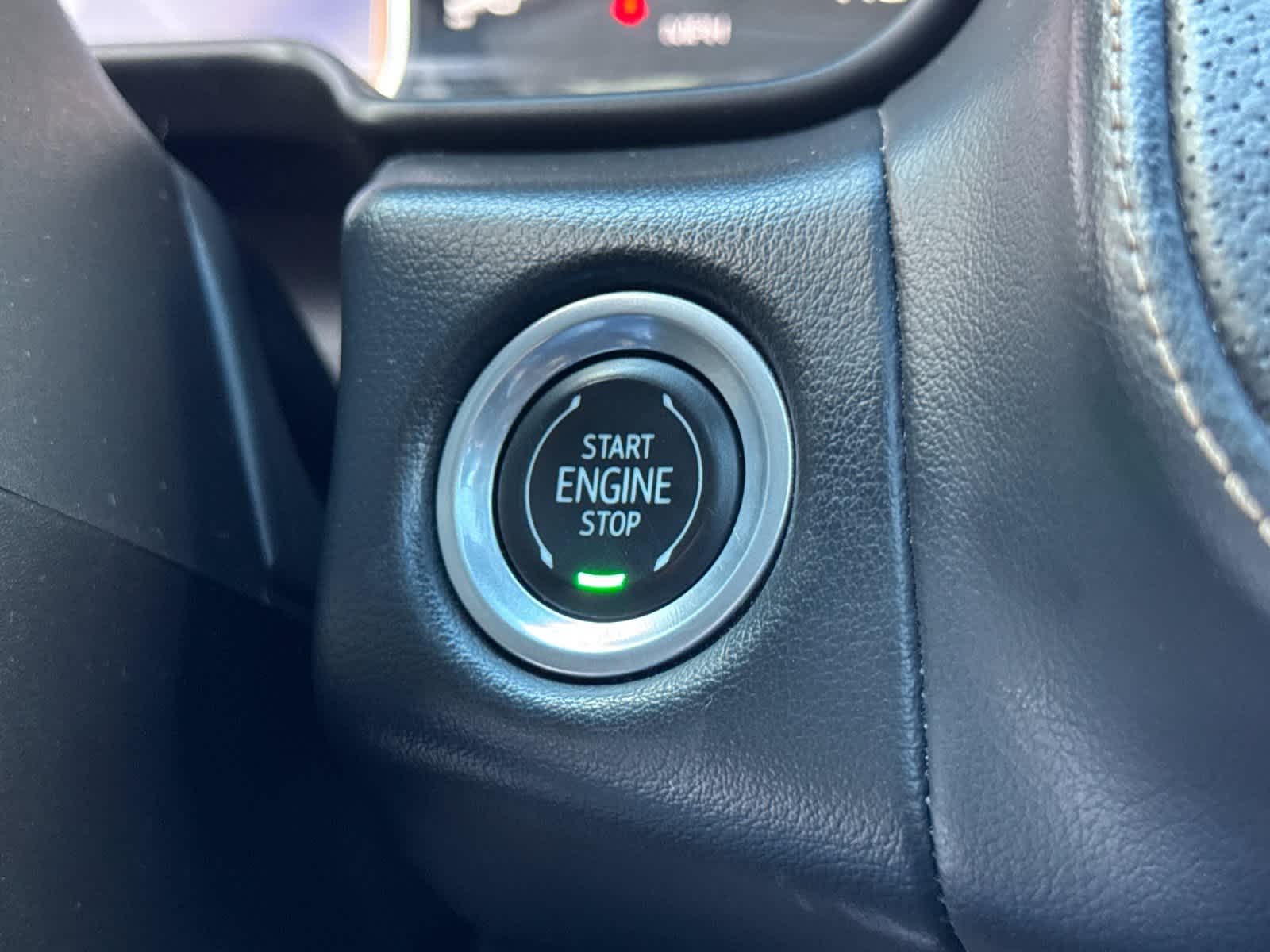 Thumbnail: 2021 GMC Yukon XL - 24