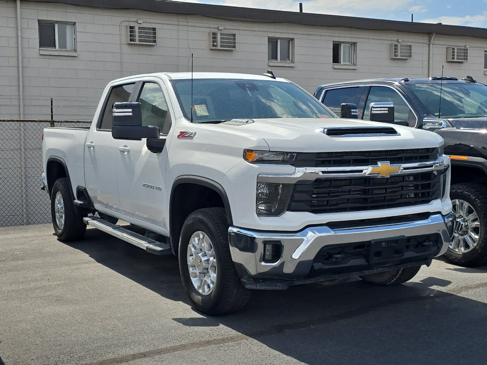 Thumbnail: 2024 Chevrolet Silverado 2500 - 5