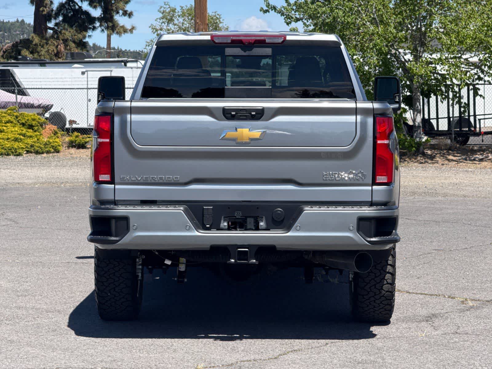 Thumbnail: 2026 Chevrolet Silverado 3500 - 7