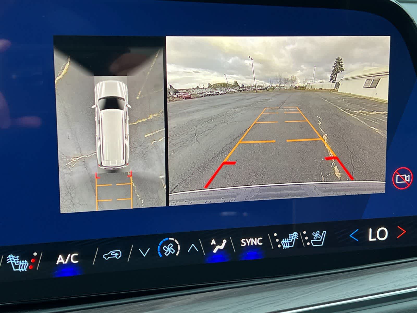 Thumbnail: 2026 Chevrolet Suburban - 19