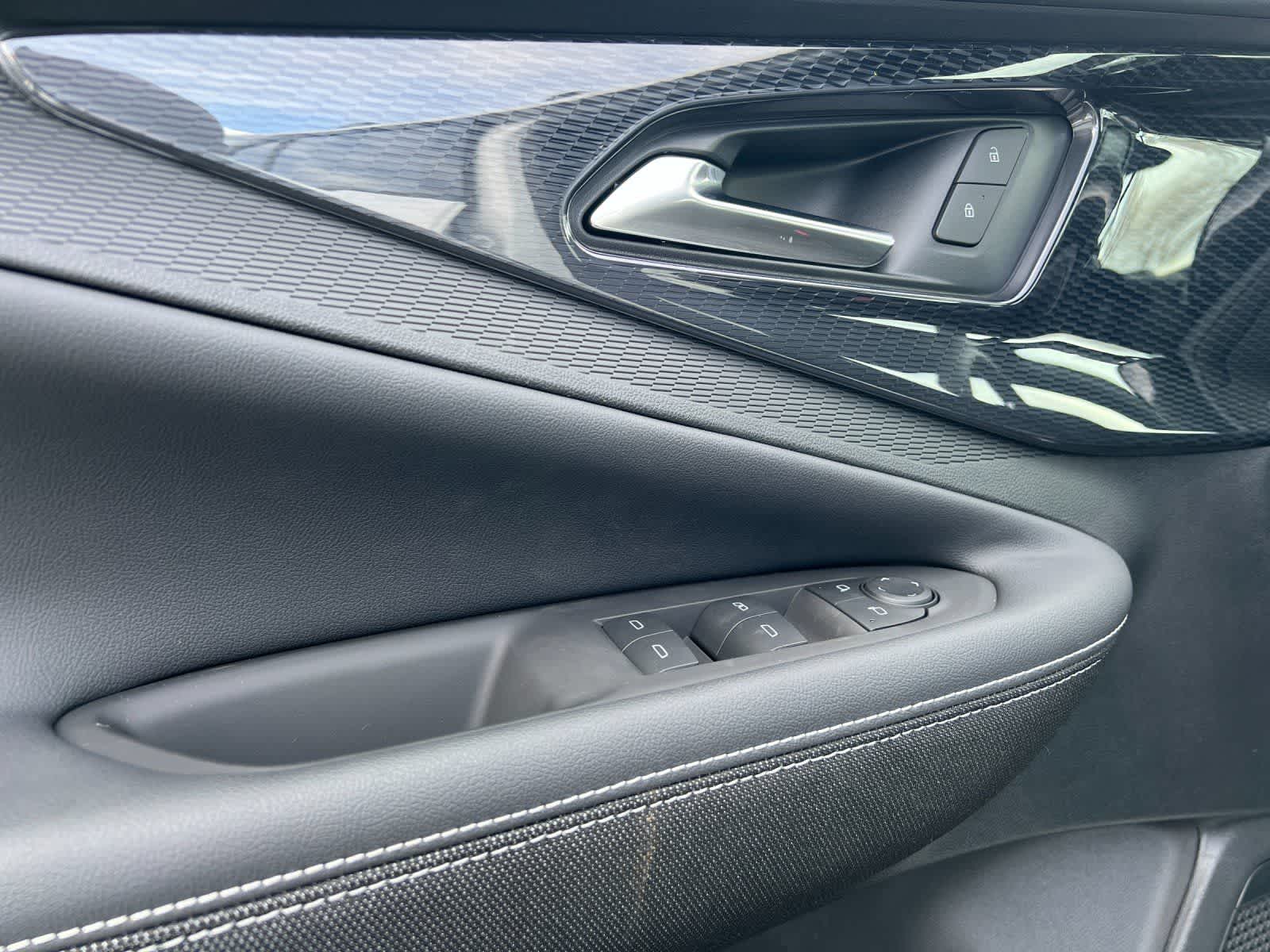 Thumbnail: 2026 Chevrolet Blazer EV - 12