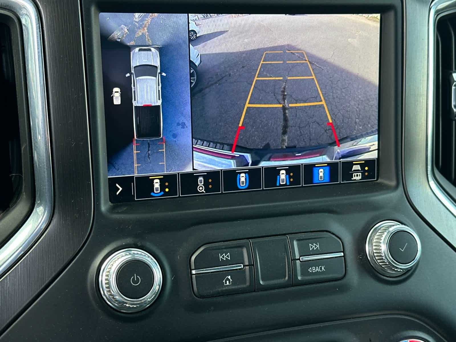 Thumbnail: 2020 GMC Sierra 2500 - 19