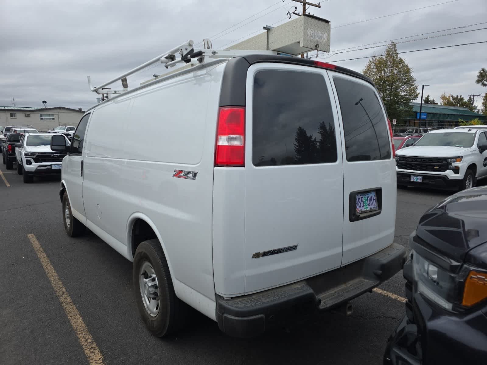 Thumbnail: 2021 Chevrolet Express - 3