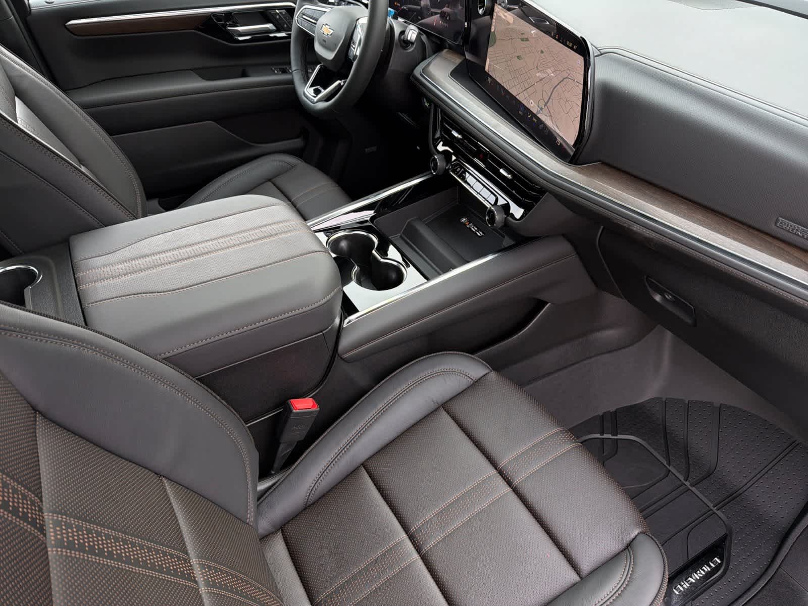 Thumbnail: 2026 Chevrolet Suburban - 18