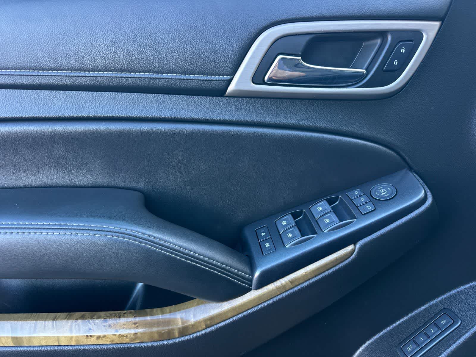 Thumbnail: 2017 GMC Yukon XL - 12