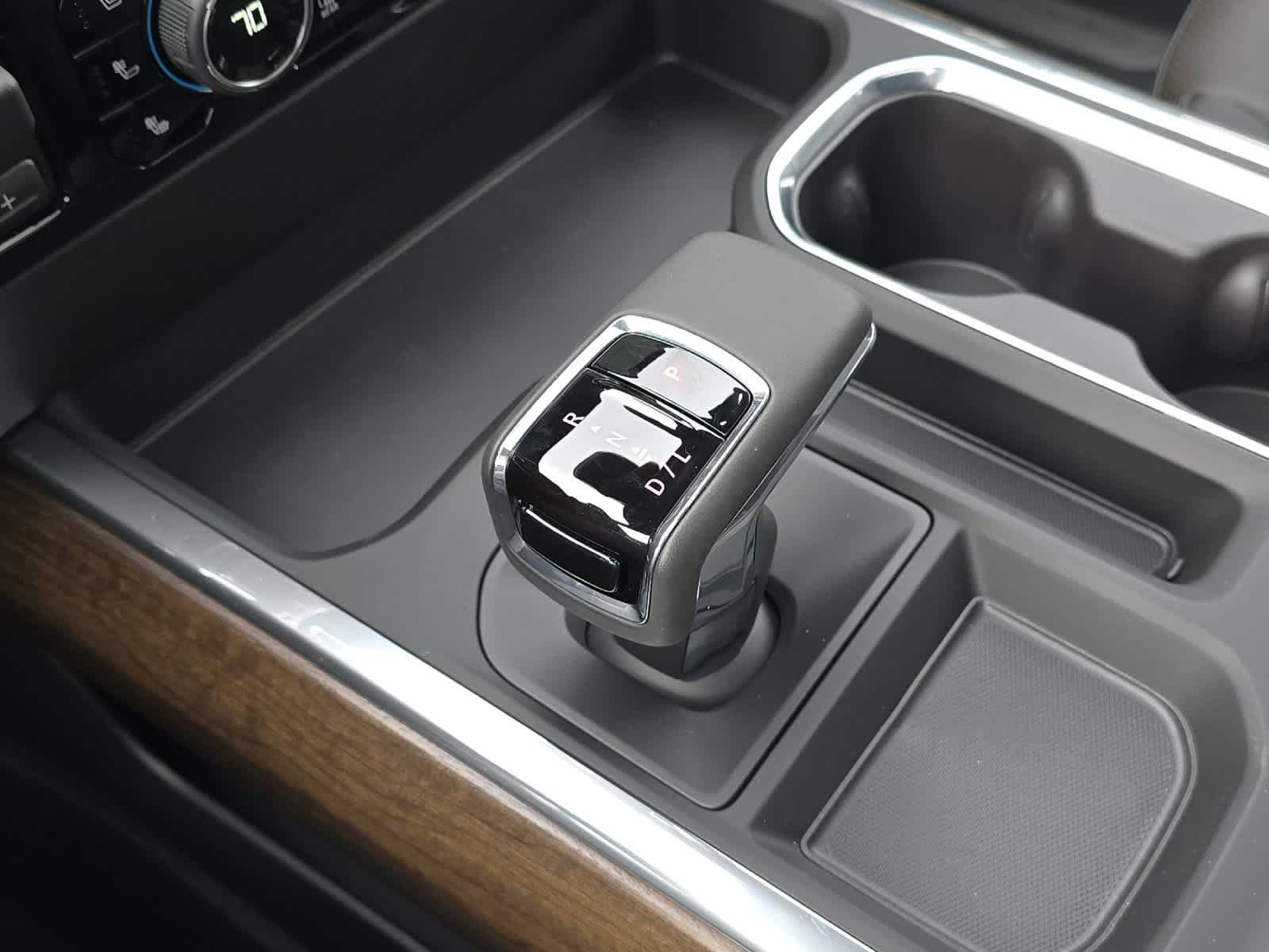 Thumbnail: 2026 Chevrolet Silverado 1500 - 21