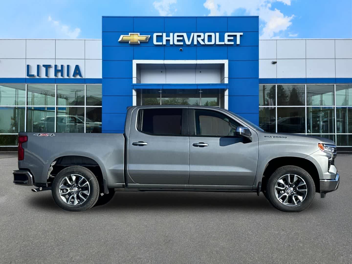 Thumbnail: 2026 Chevrolet Silverado 1500 - 8