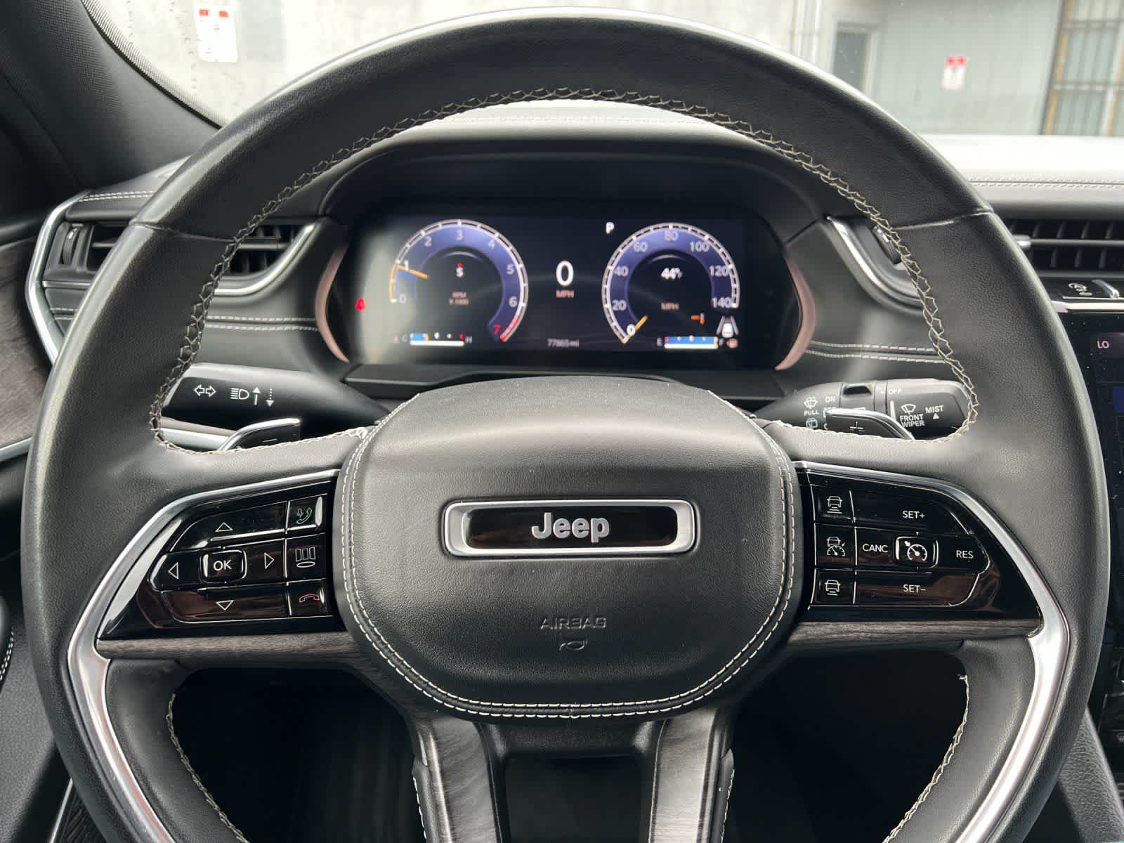 Thumbnail: 2023 Jeep Grand Cherokee - 23