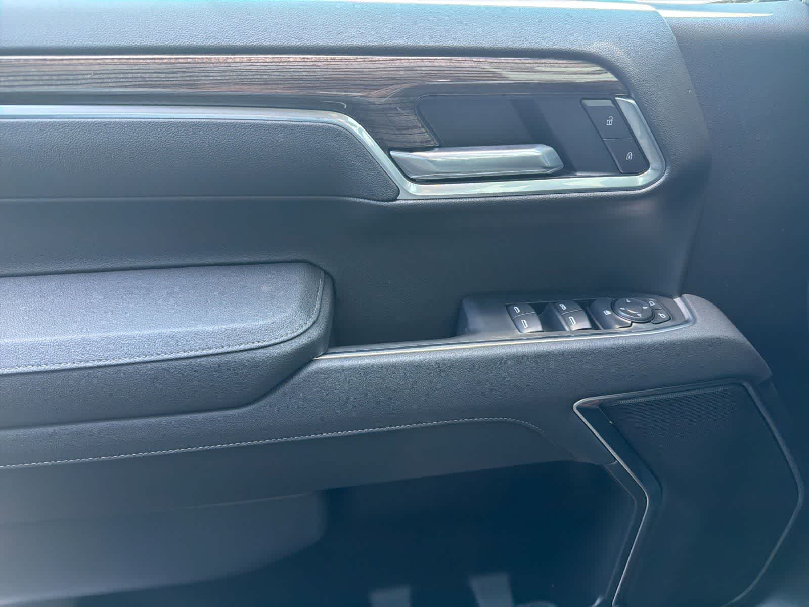Thumbnail: 2026 Chevrolet Silverado 1500 - 12