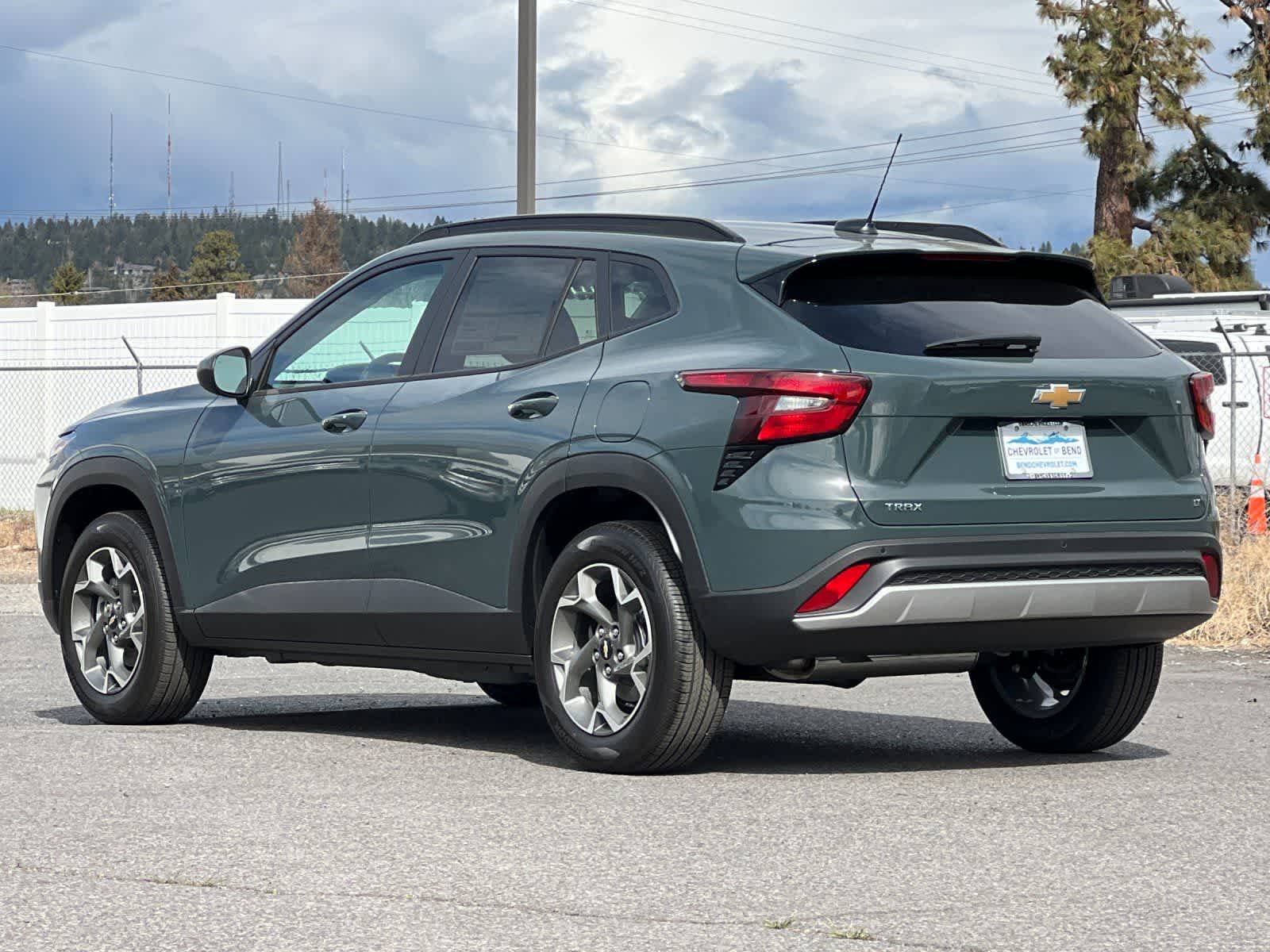 Thumbnail: 2026 Chevrolet Trax - 6