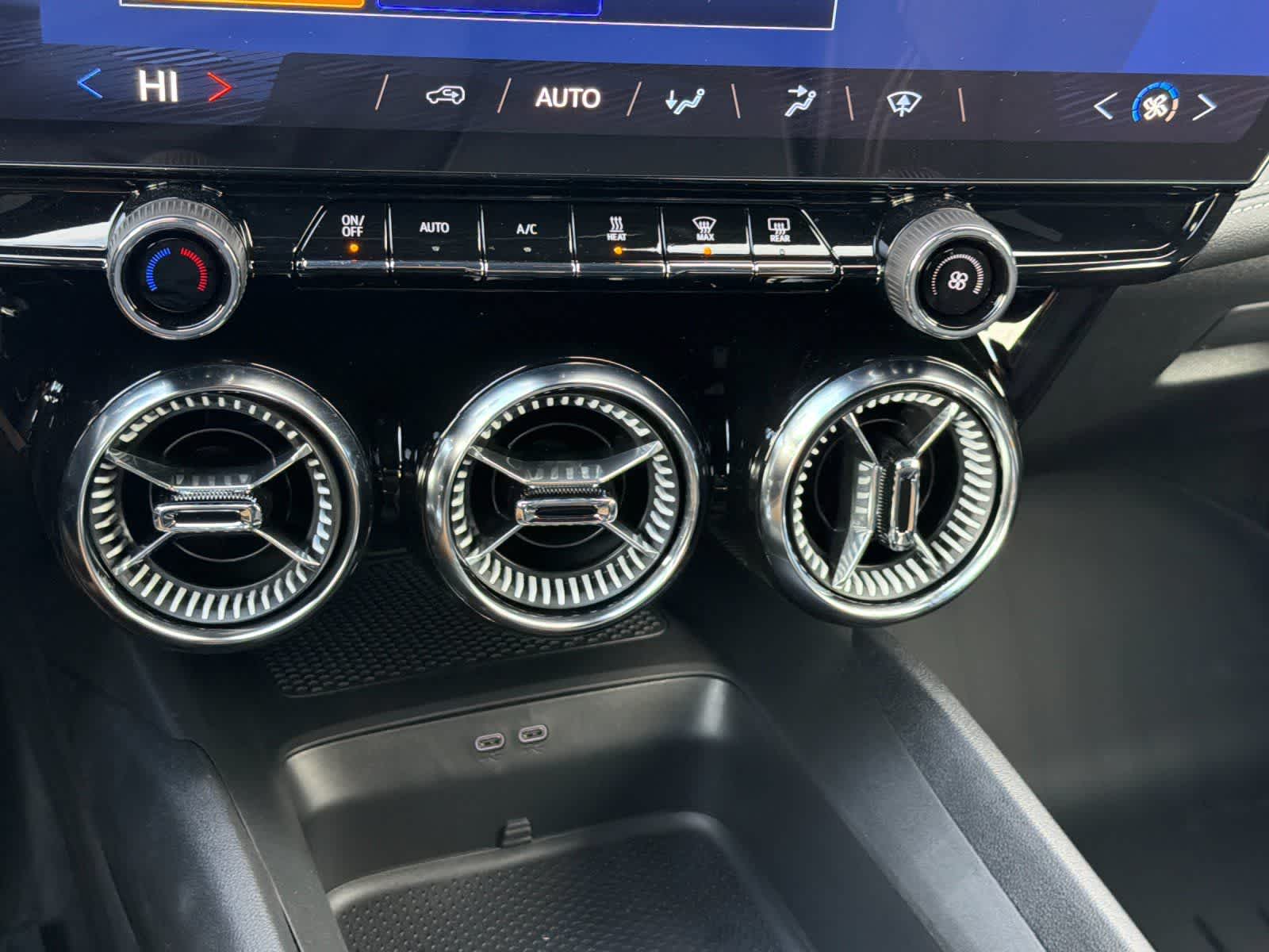 Thumbnail: 2026 Chevrolet Blazer EV - 21