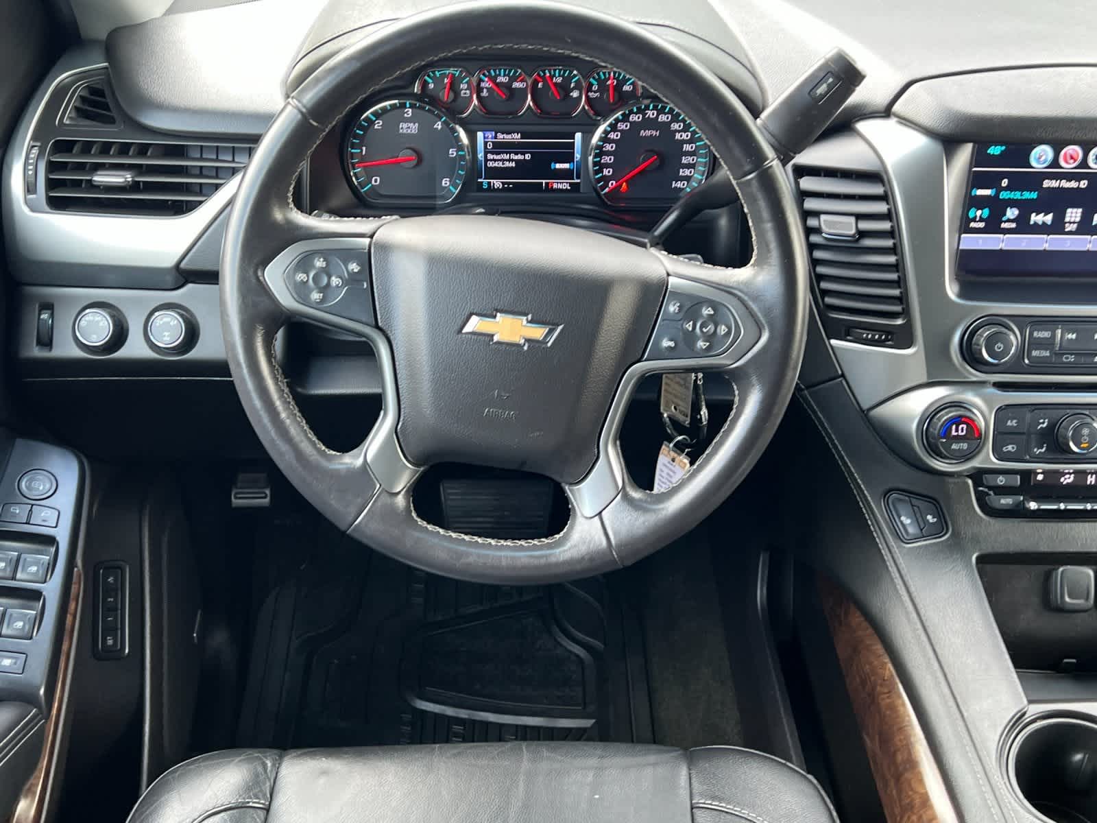 Thumbnail: 2017 Chevrolet Suburban - 14