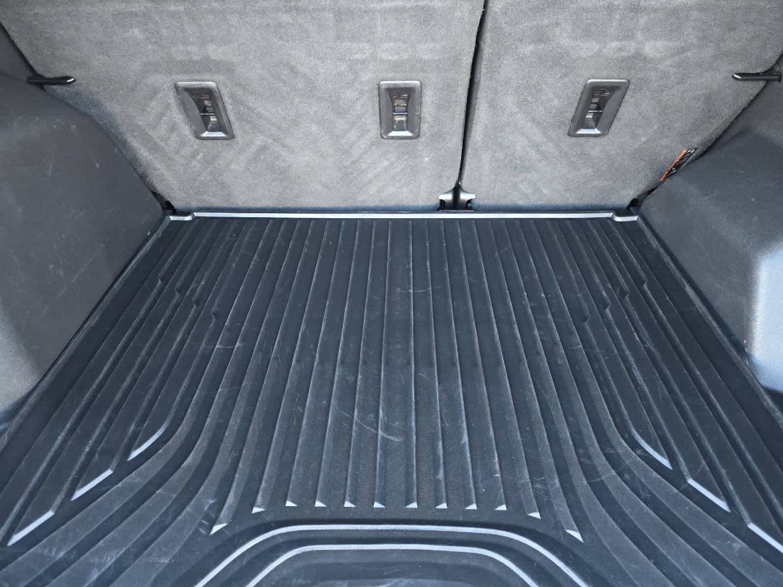 Thumbnail: 2019 Chevrolet Equinox - 15