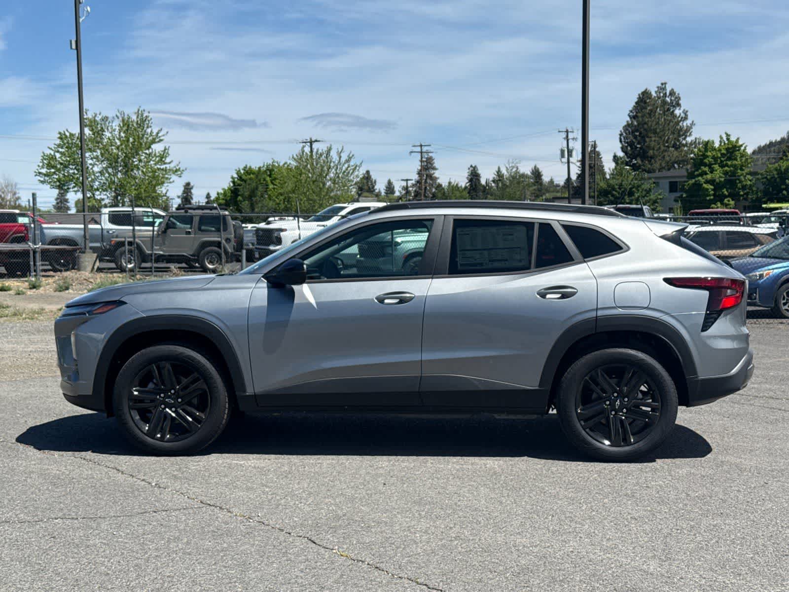 Thumbnail: 2026 Chevrolet Trax - 5