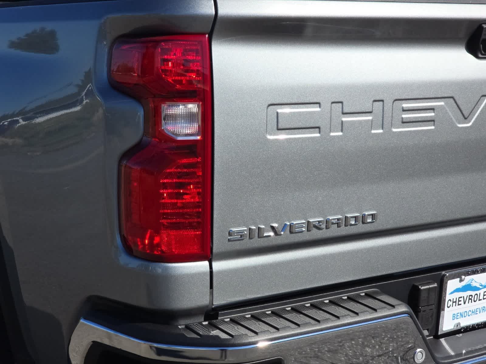 Thumbnail: 2025 Chevrolet Silverado 2500 - 26