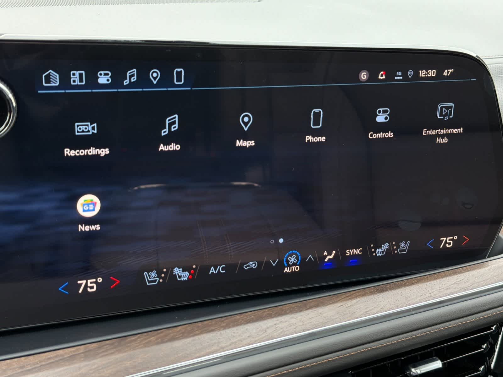 Thumbnail: 2026 Chevrolet Suburban - 20