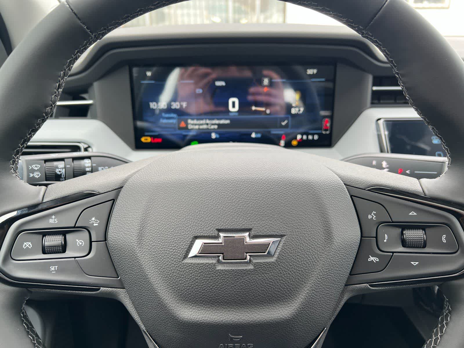 Thumbnail: 2027 Chevrolet Bolt EV - 23