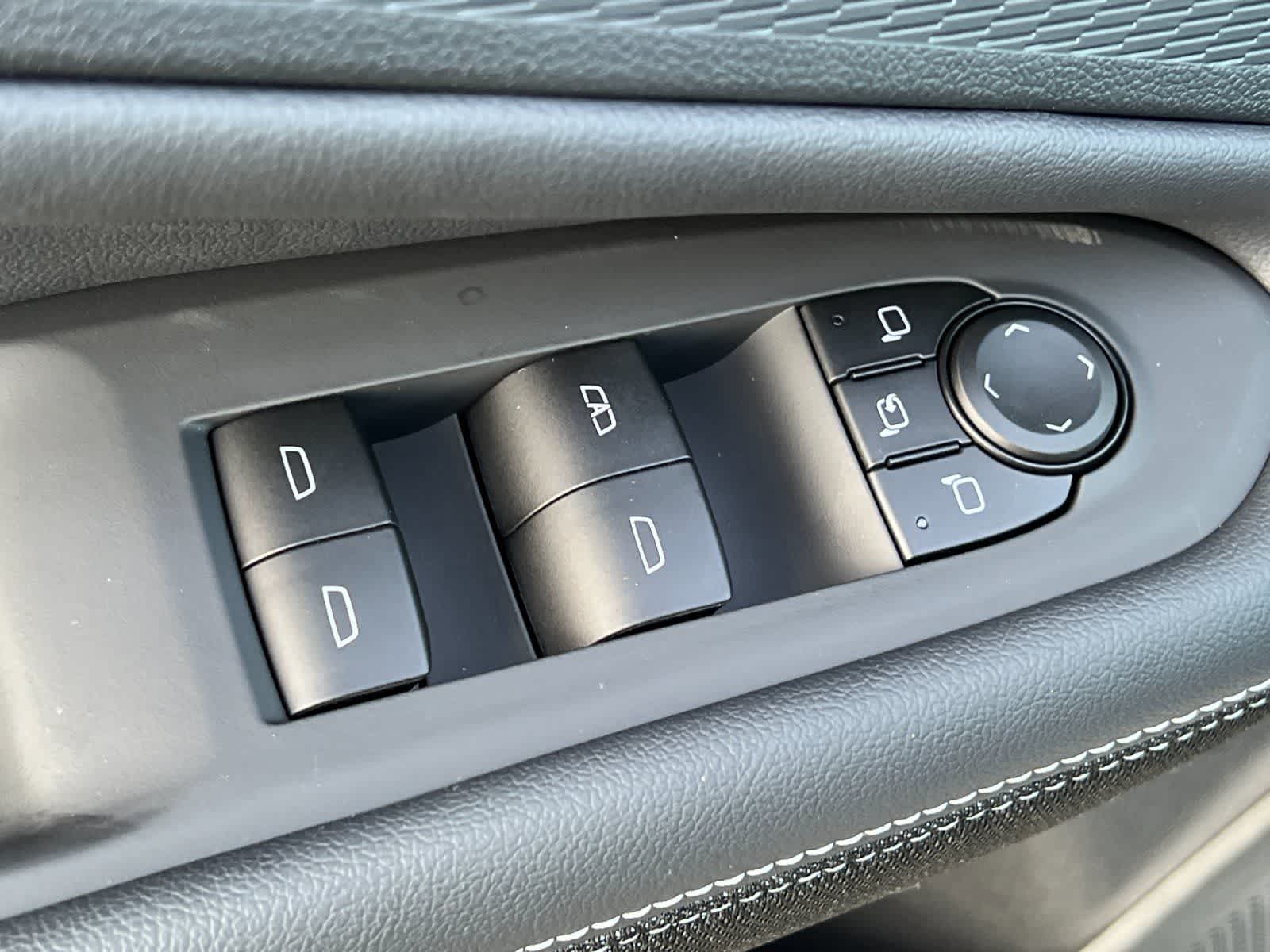 Thumbnail: 2026 Chevrolet Blazer EV - 13