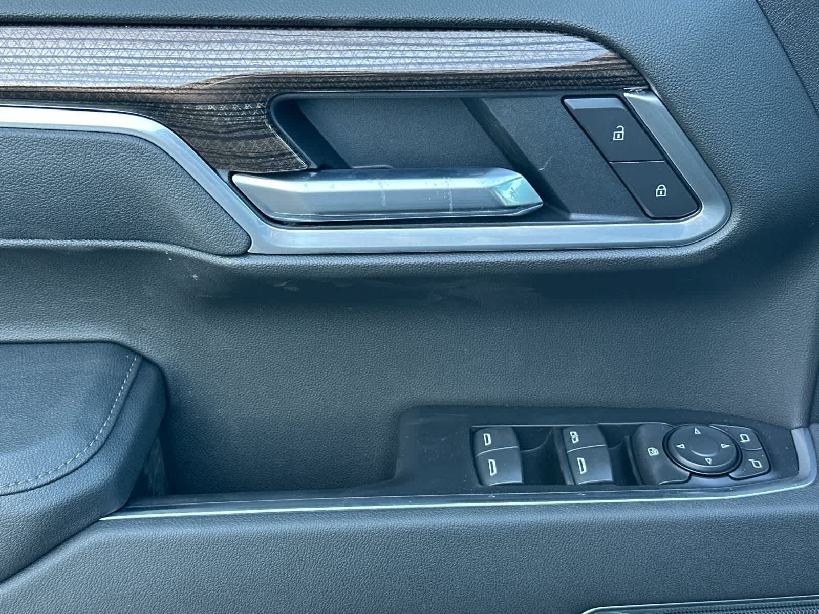 Thumbnail: 2026 Chevrolet Silverado 1500 - 13