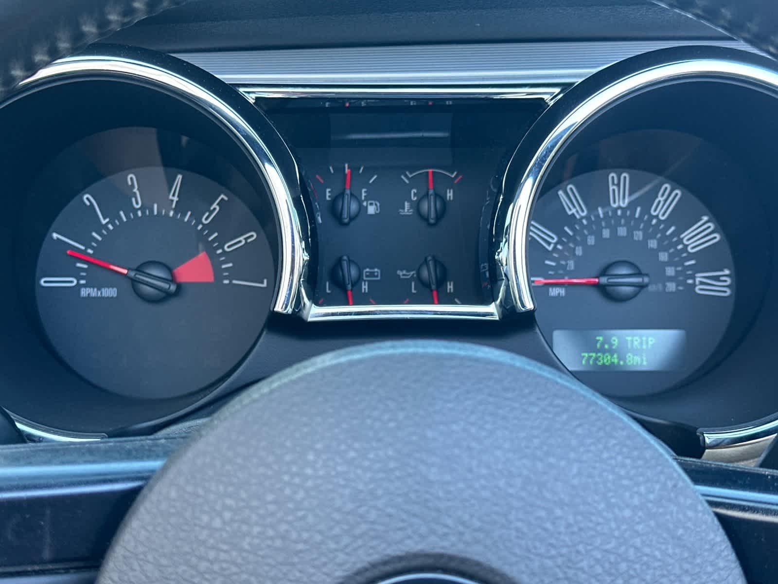 Thumbnail: 2006 Ford Mustang - 25