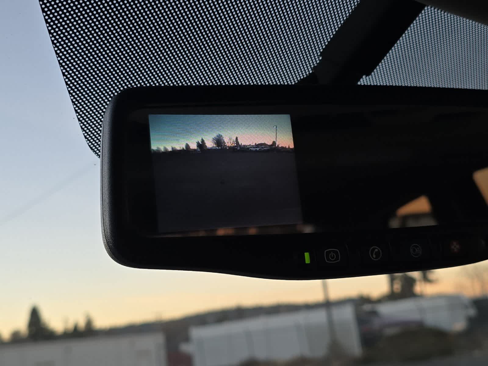 Thumbnail: 2010 Chevrolet Traverse - 21